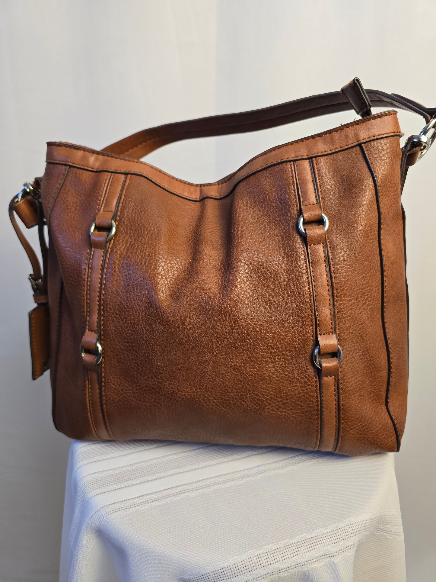 Ricardo Brown Vintagish Purse - Dual Straps Crossbody or Shoulder Preloved