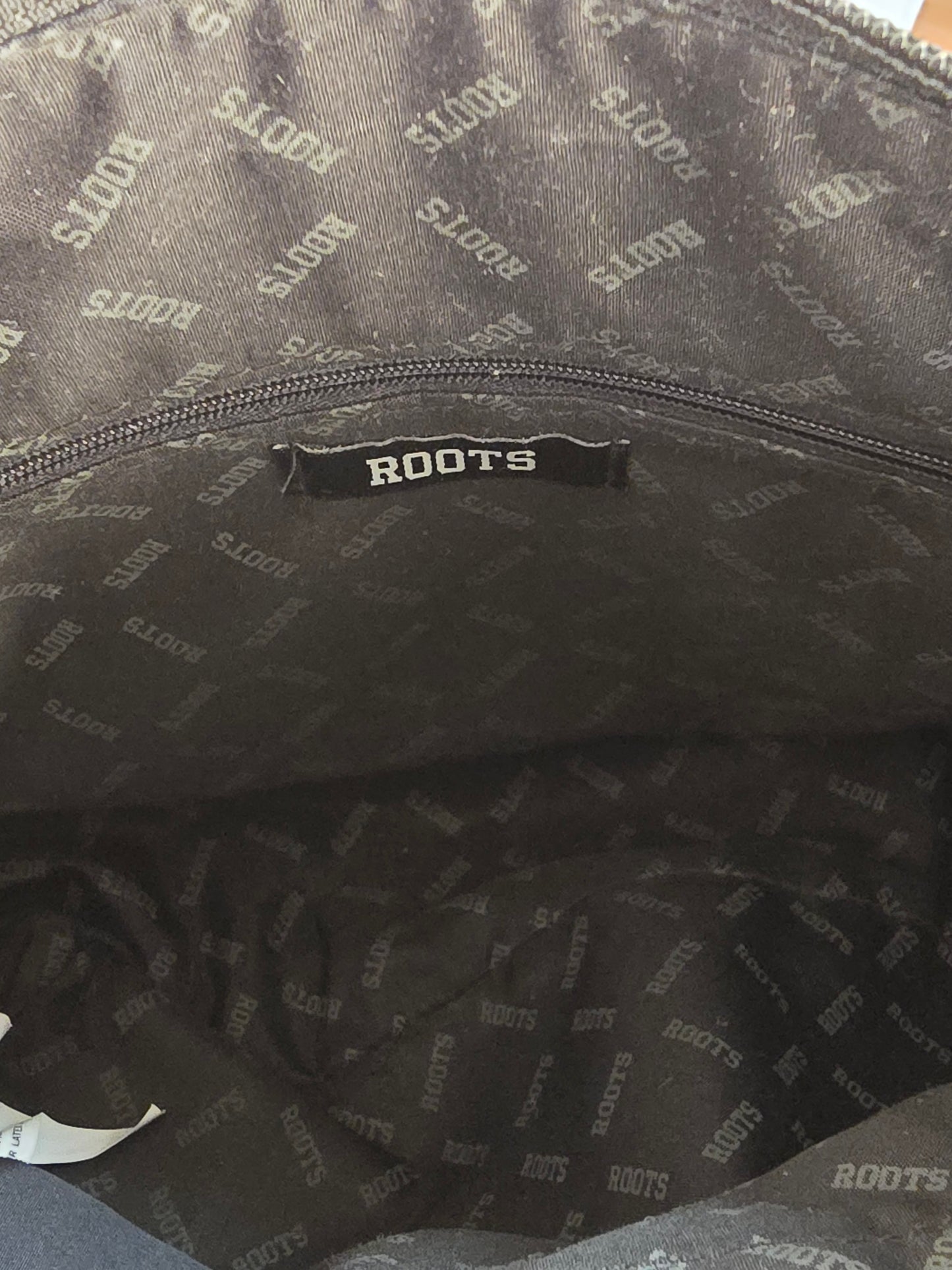 Roots Faux Leather Crossbody Black and Tan Purse Preloved