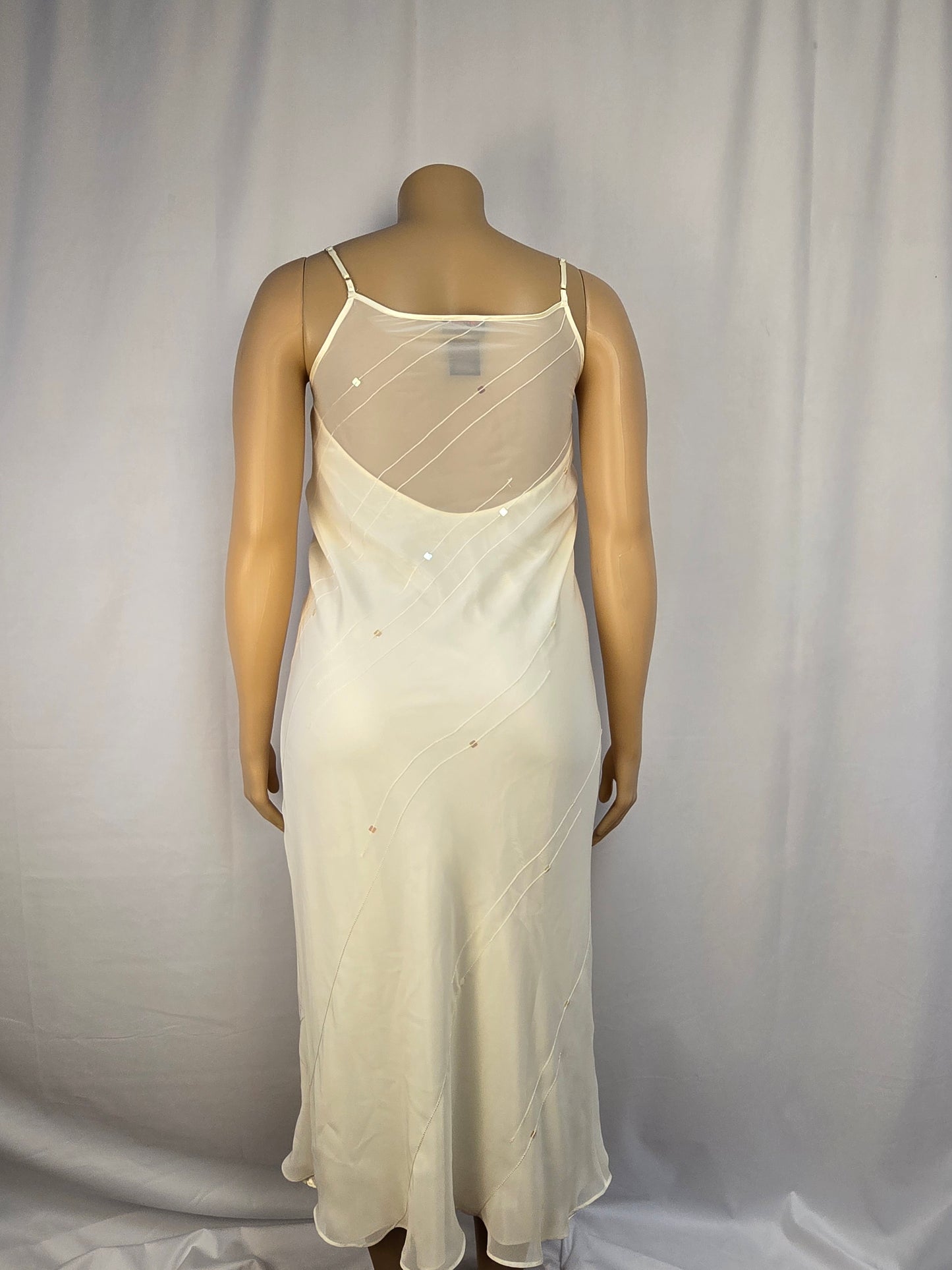 Rose Passion Slip Nightgown Medium and Rose Passion Robe One Size Cream Colour Preloved