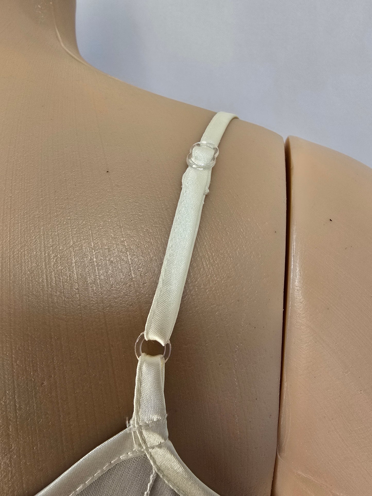 Rose Passion Slip Nightgown Medium and Rose Passion Robe One Size Cream Colour Preloved