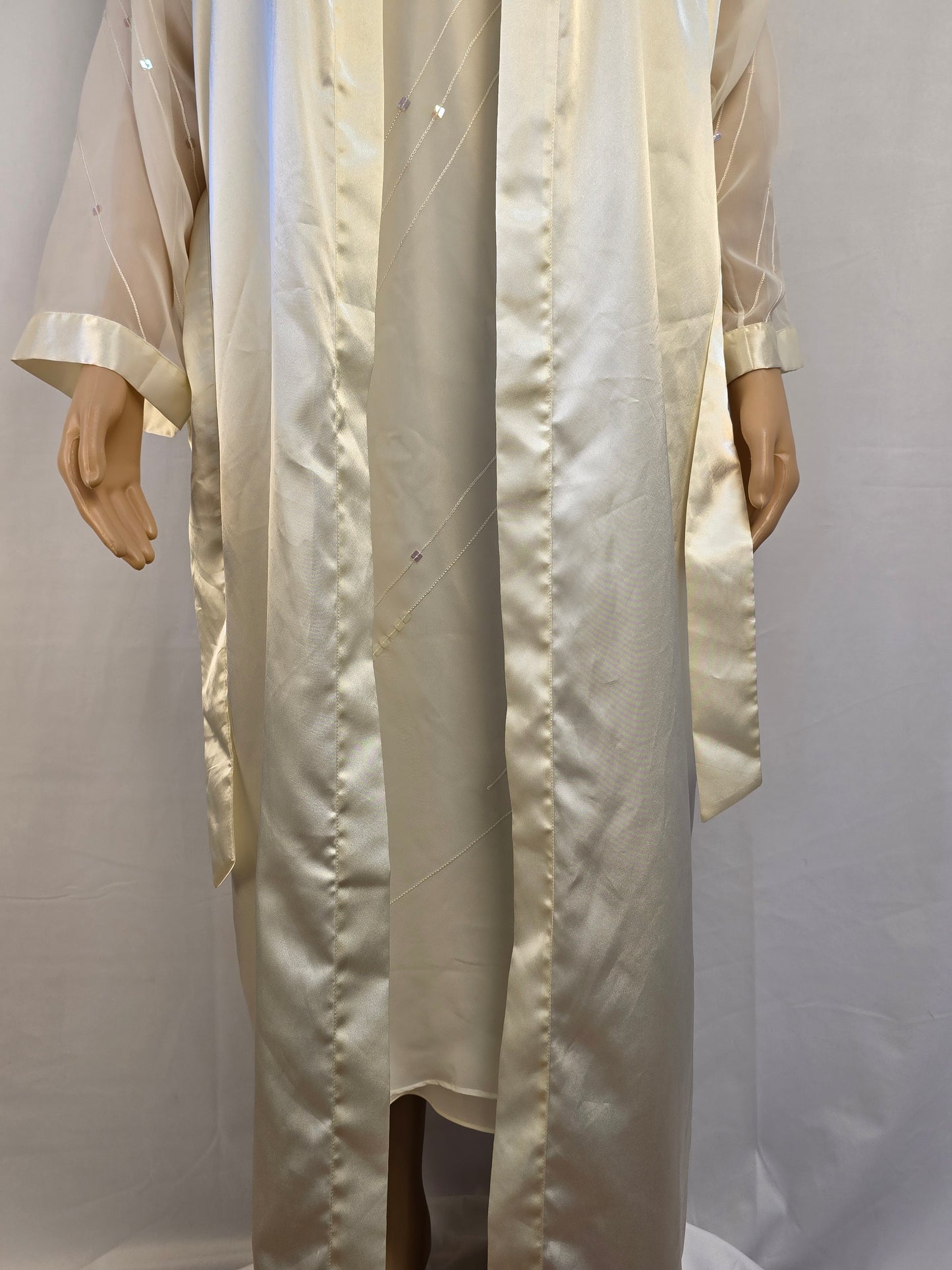 Rose Passion Slip Nightgown Medium and Rose Passion Robe One Size Cream Colour Preloved