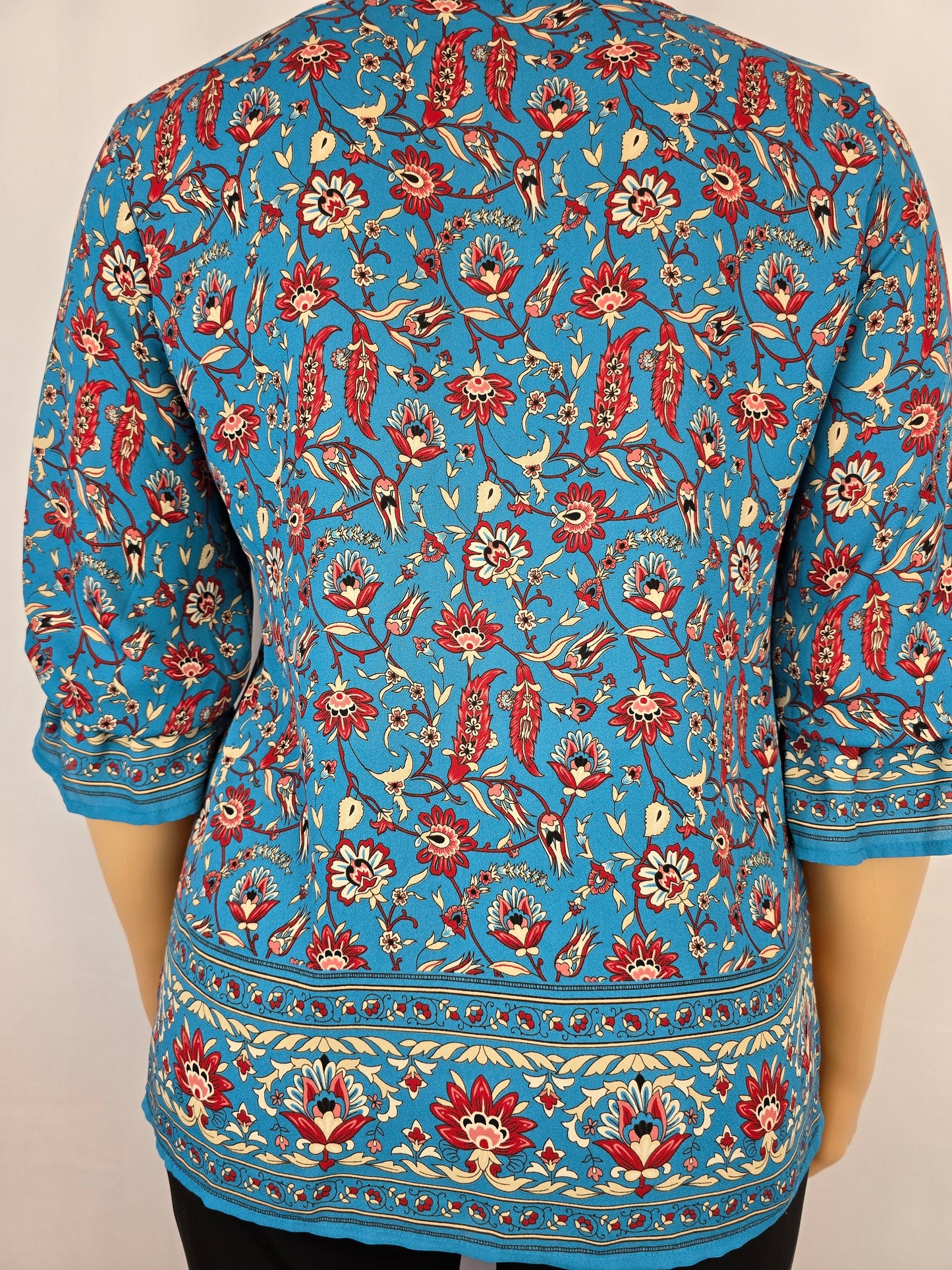Northern Reflections Blue & Red 3/4 Sleeve Blouse Size Large Preloved