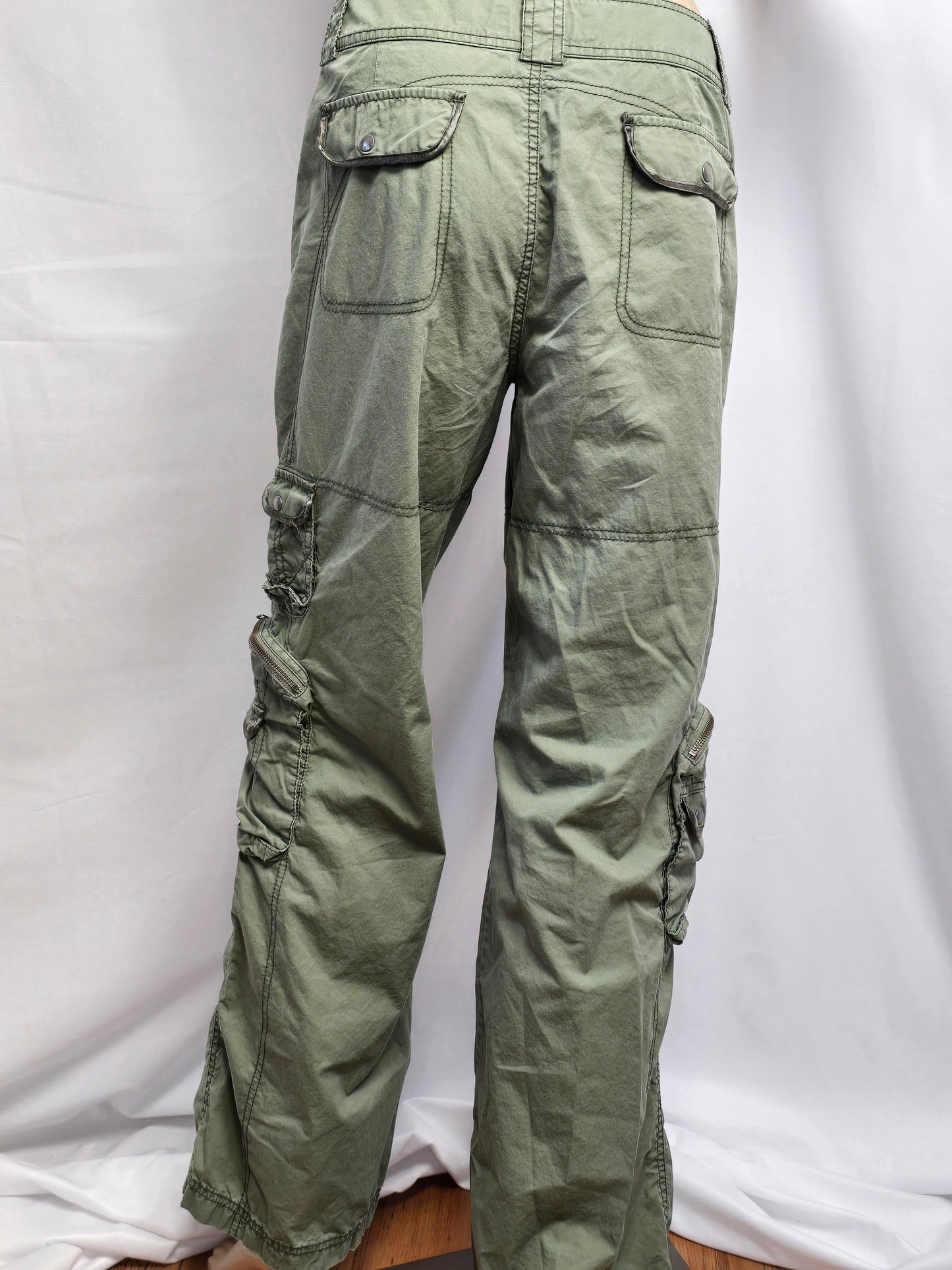 Esprit Vintag'ish' Army Green Army Pants Size 12 Preloved