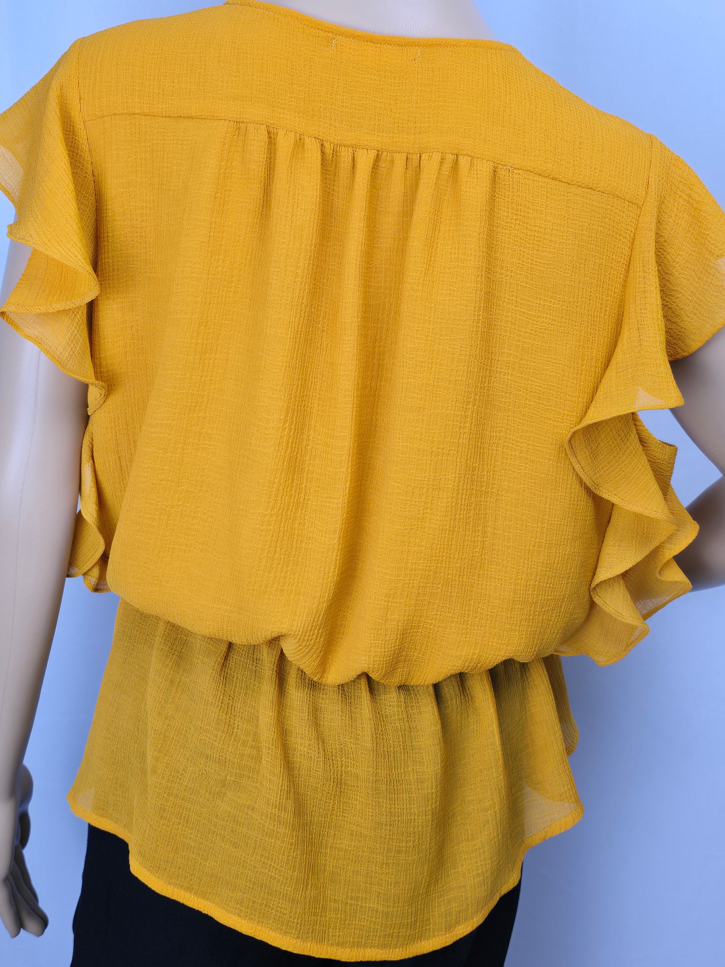 Le Lis Mango Coloured Flutter Sleeve Elastic Waist Top Size Medium Preloved