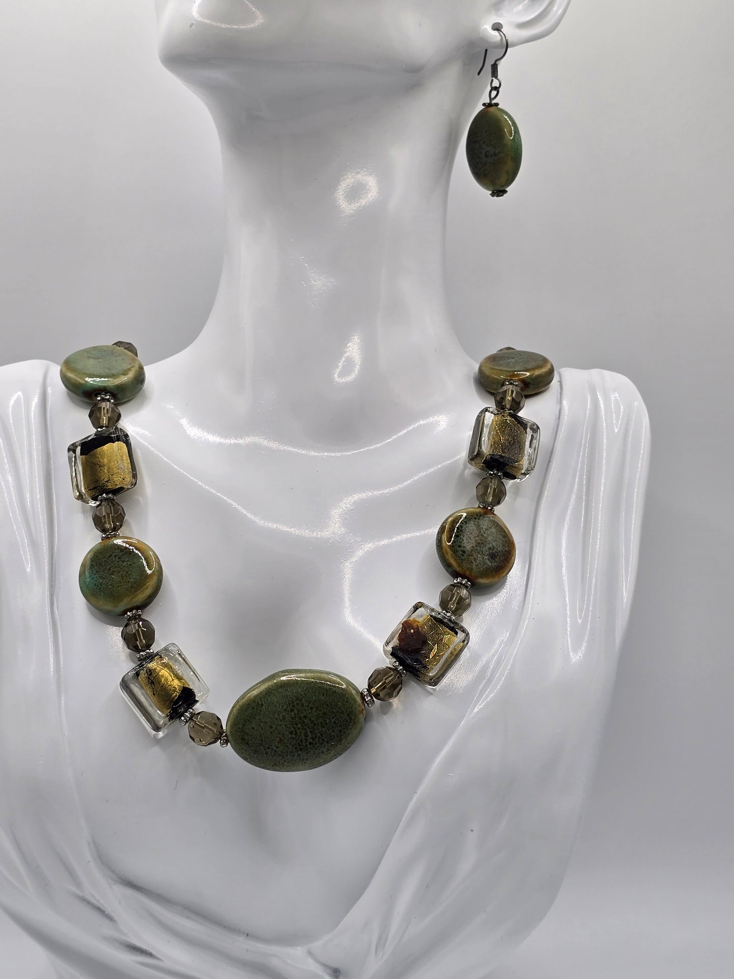 Green Stone and Glass Bead Costume Necklace and Earrings Preloved