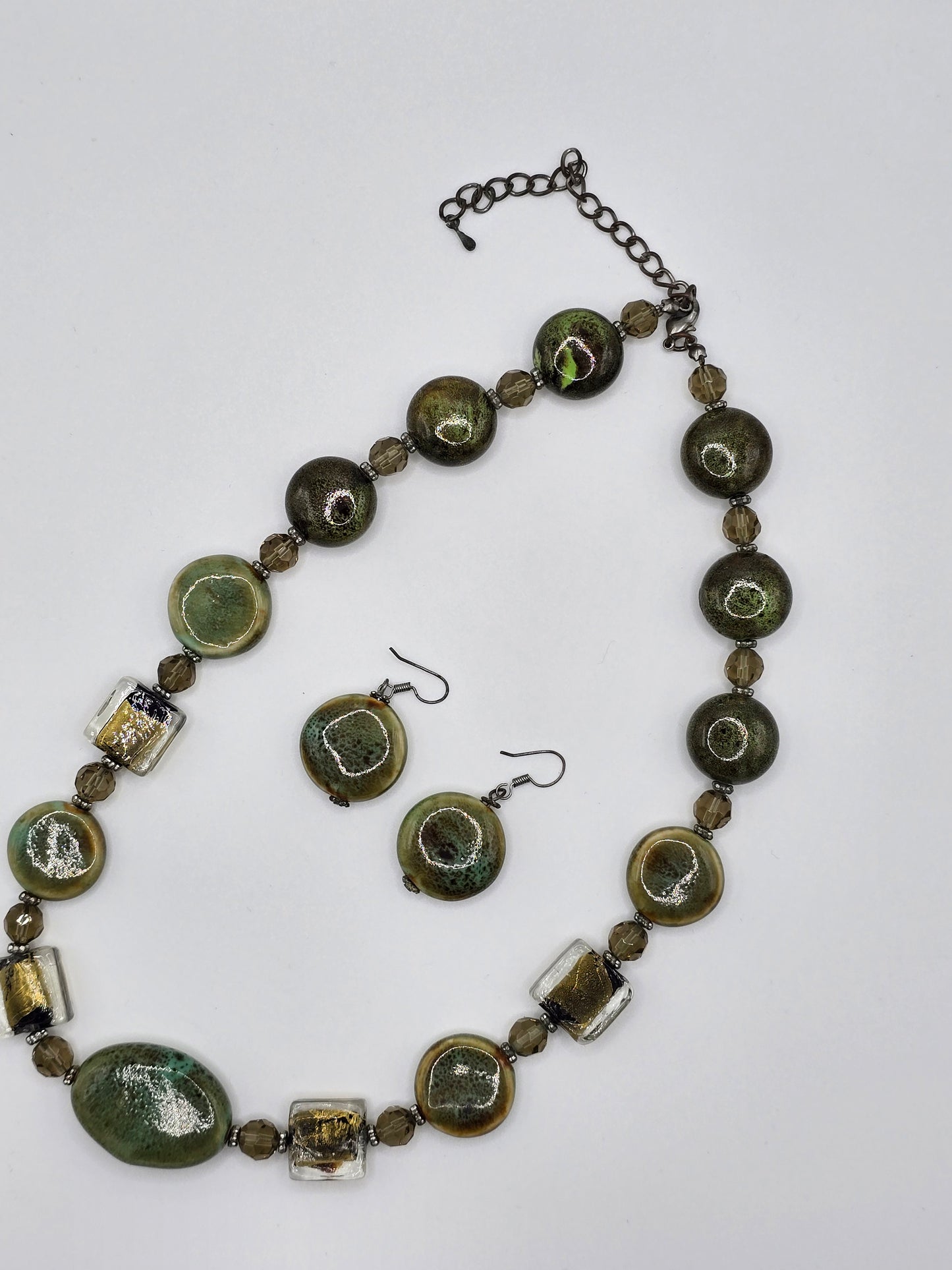 Green Stone and Glass Bead Costume Necklace and Earrings Preloved