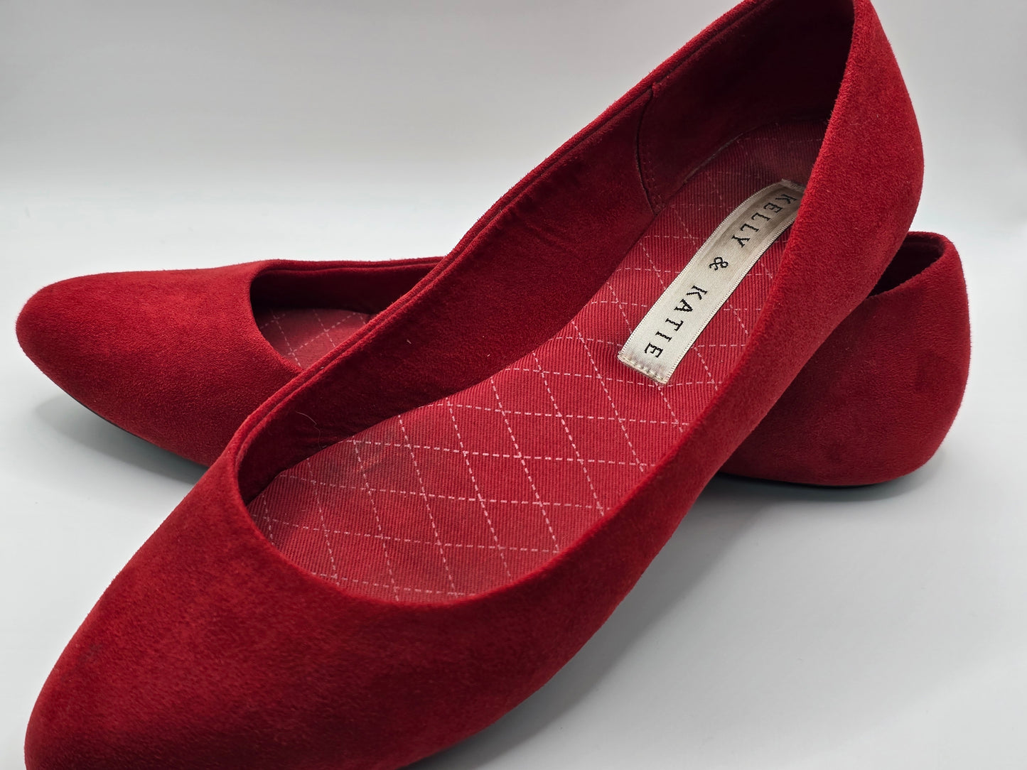 Kelly & Katie Red Suede Flats Size 7.5 Preloved Shoes