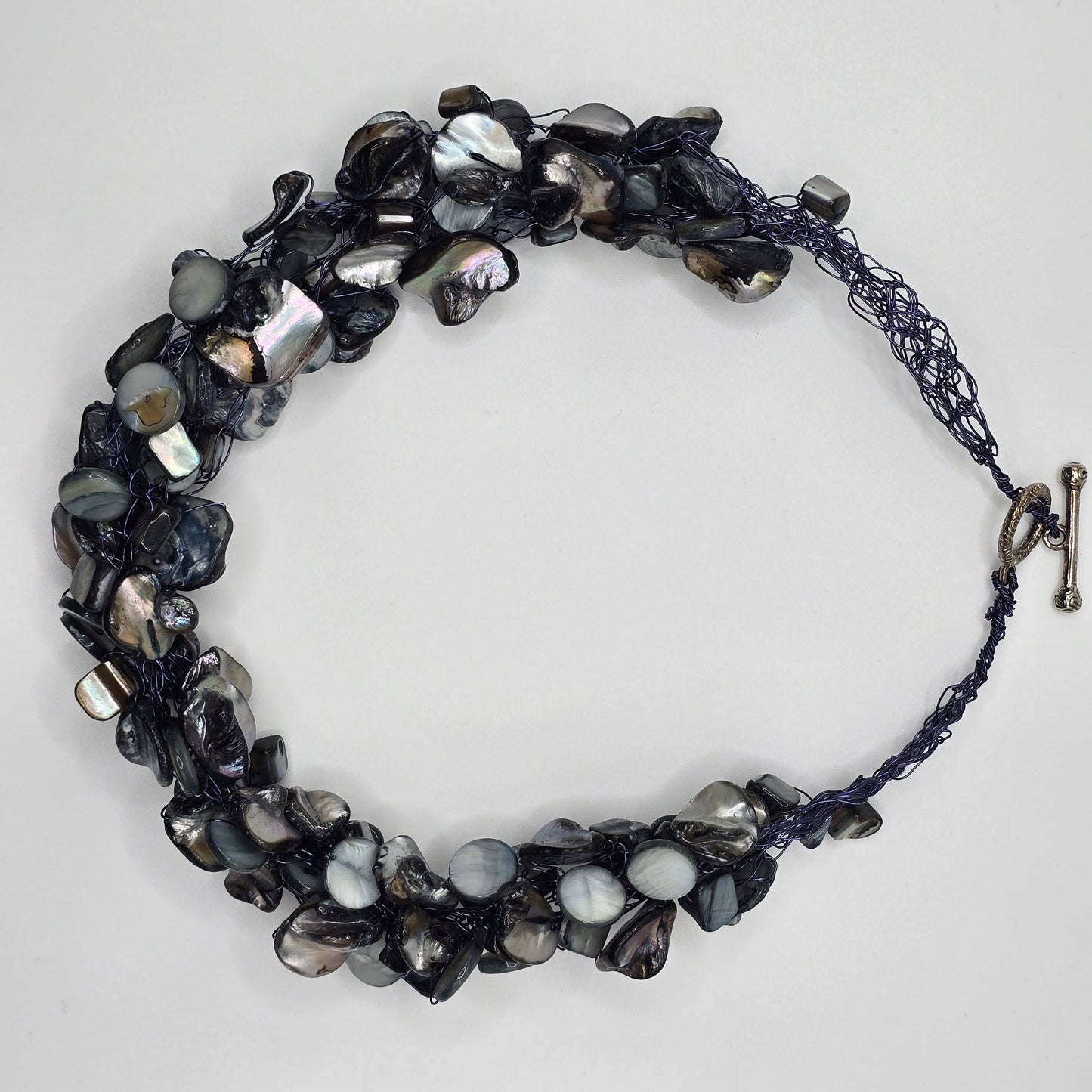 Mother of Pearl Chunky Necklace Preloved