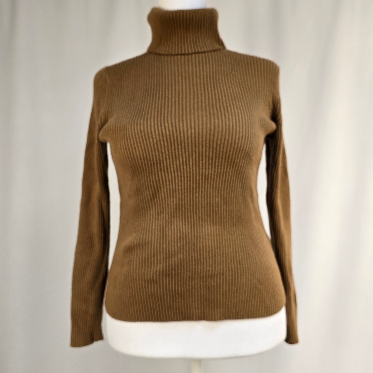 Banana Republic Medium Turtle Necks Cream and Tan (2) Preloved