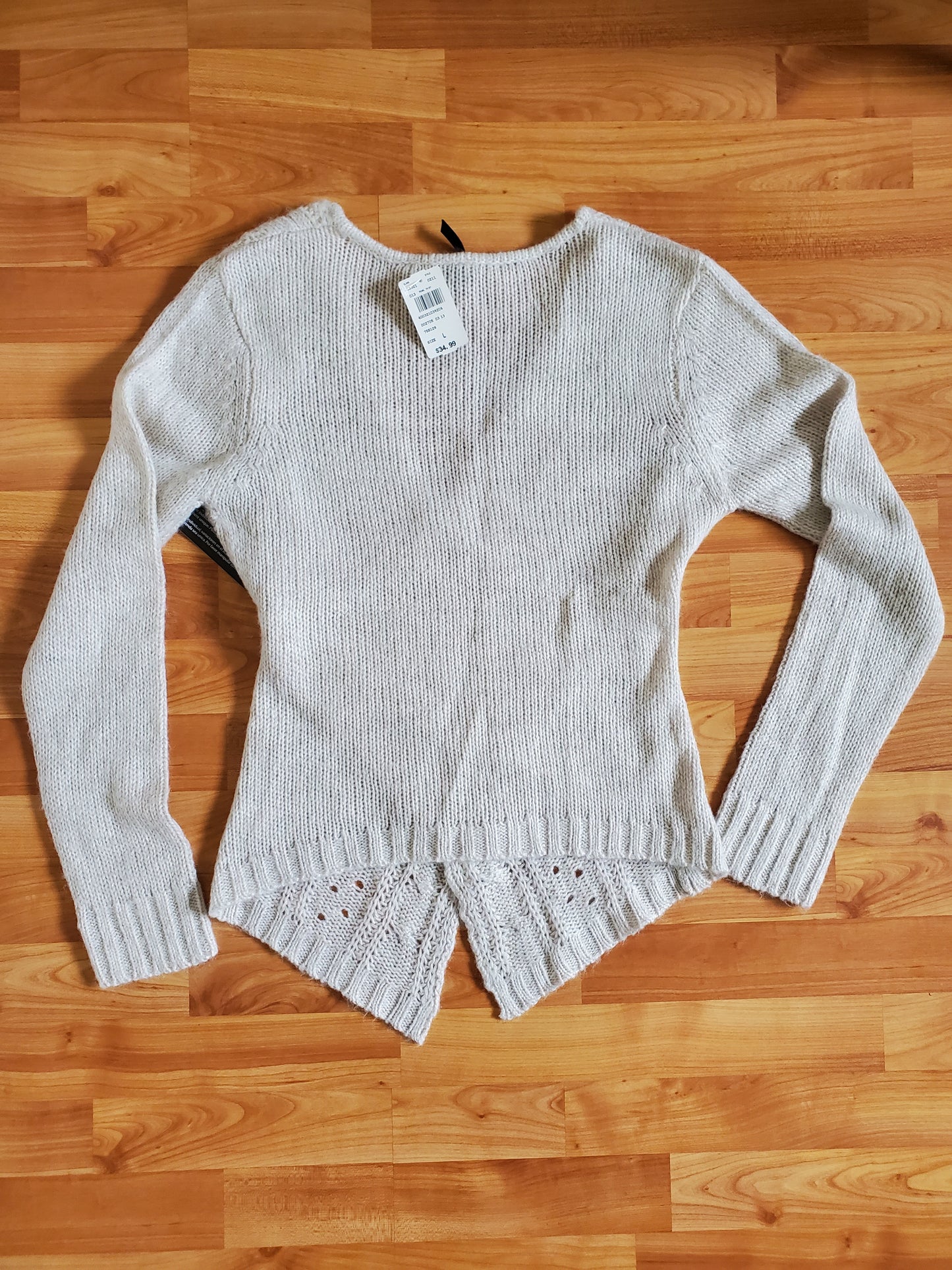 Razzle Dazzle Criss Cross Cream Large Sweater New with Tags
