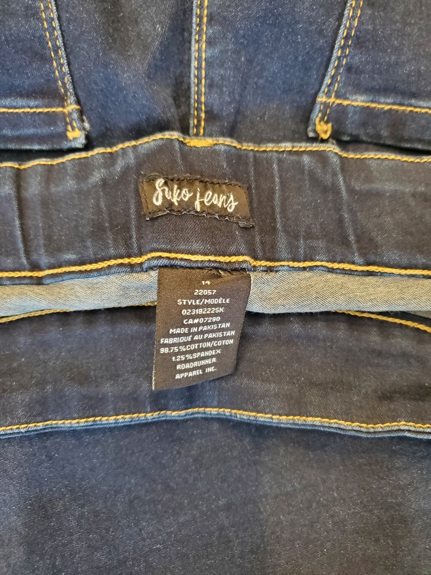 Suko Jeans Pull-On Dark Wash Stretchy Jeans Preloved