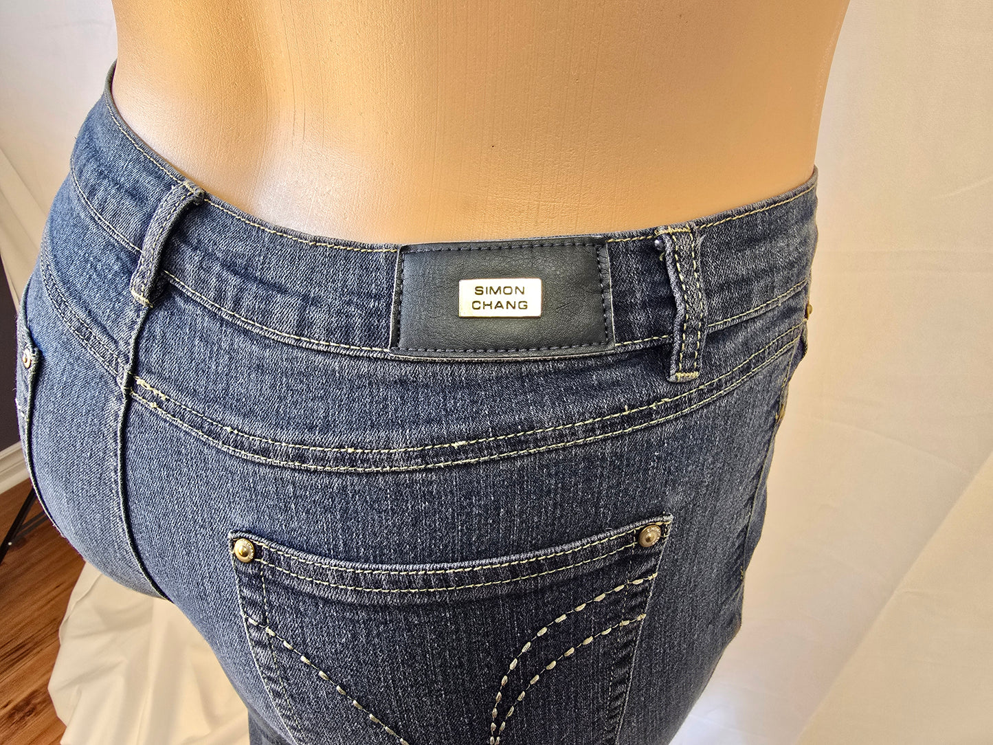 Simon Chang Denim Jeans Size 16 Preloved