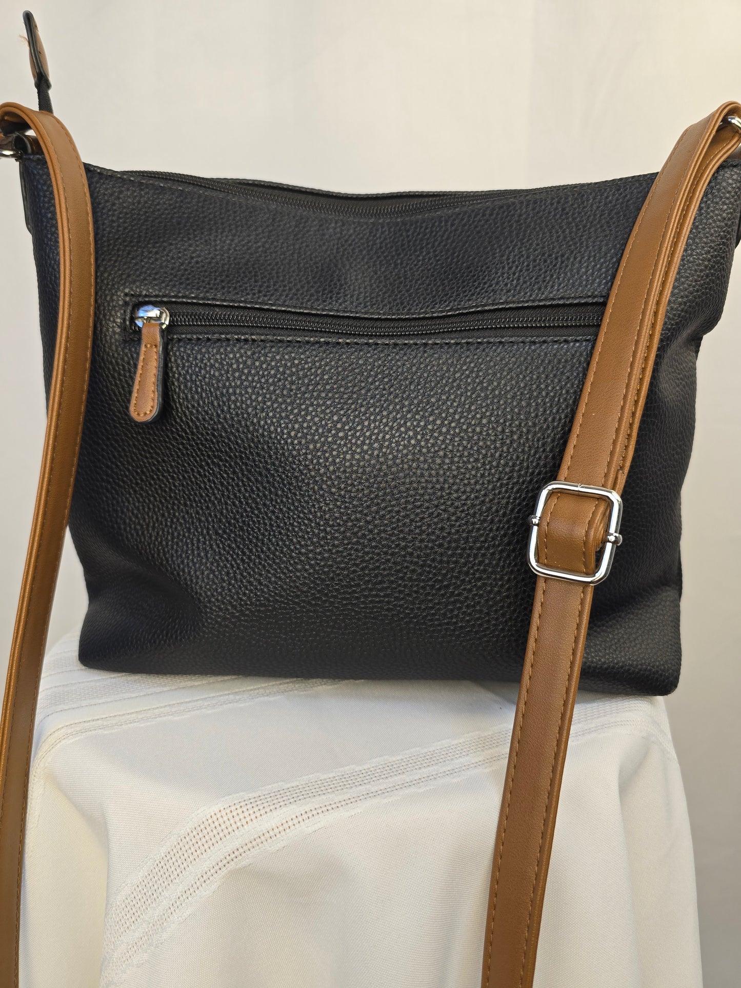 Roots Faux Leather Crossbody Black and Tan Purse Preloved