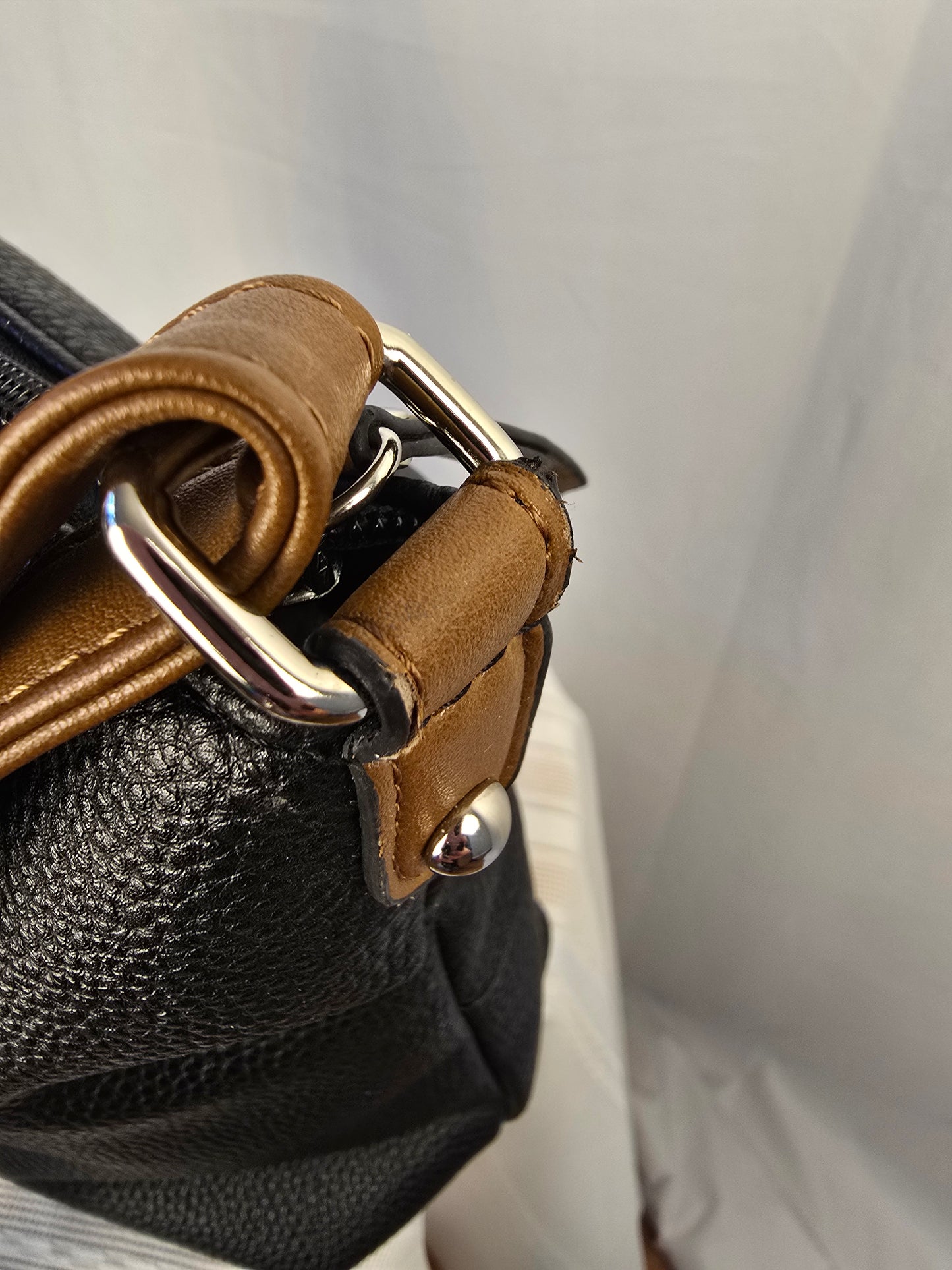 Roots Faux Leather Crossbody Black and Tan Purse Preloved