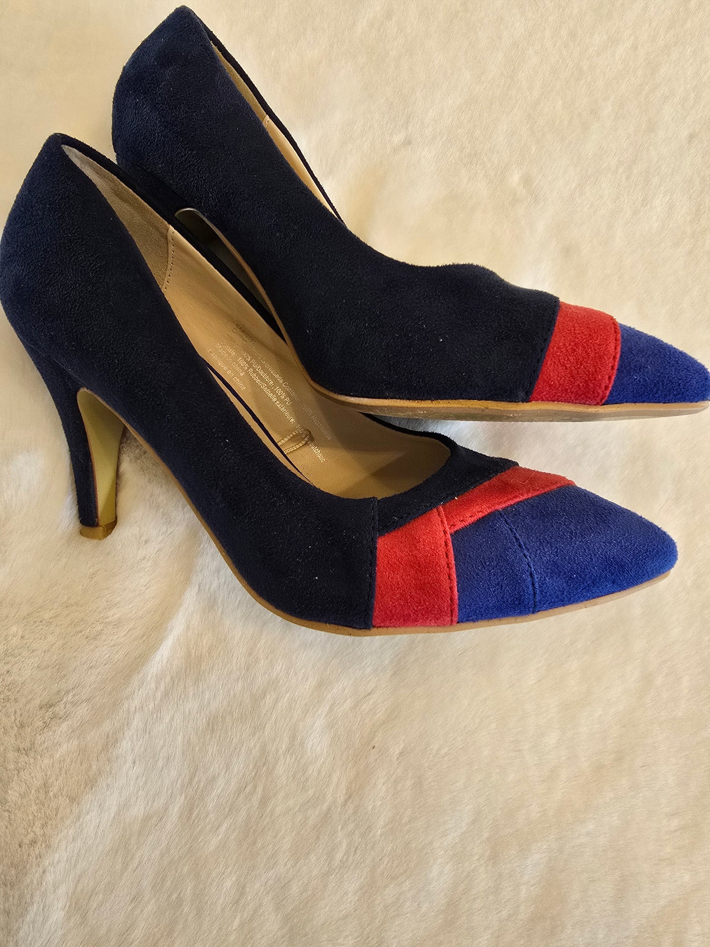 Reitmans Blue Red and Navy Pumps Size 7 Preloved