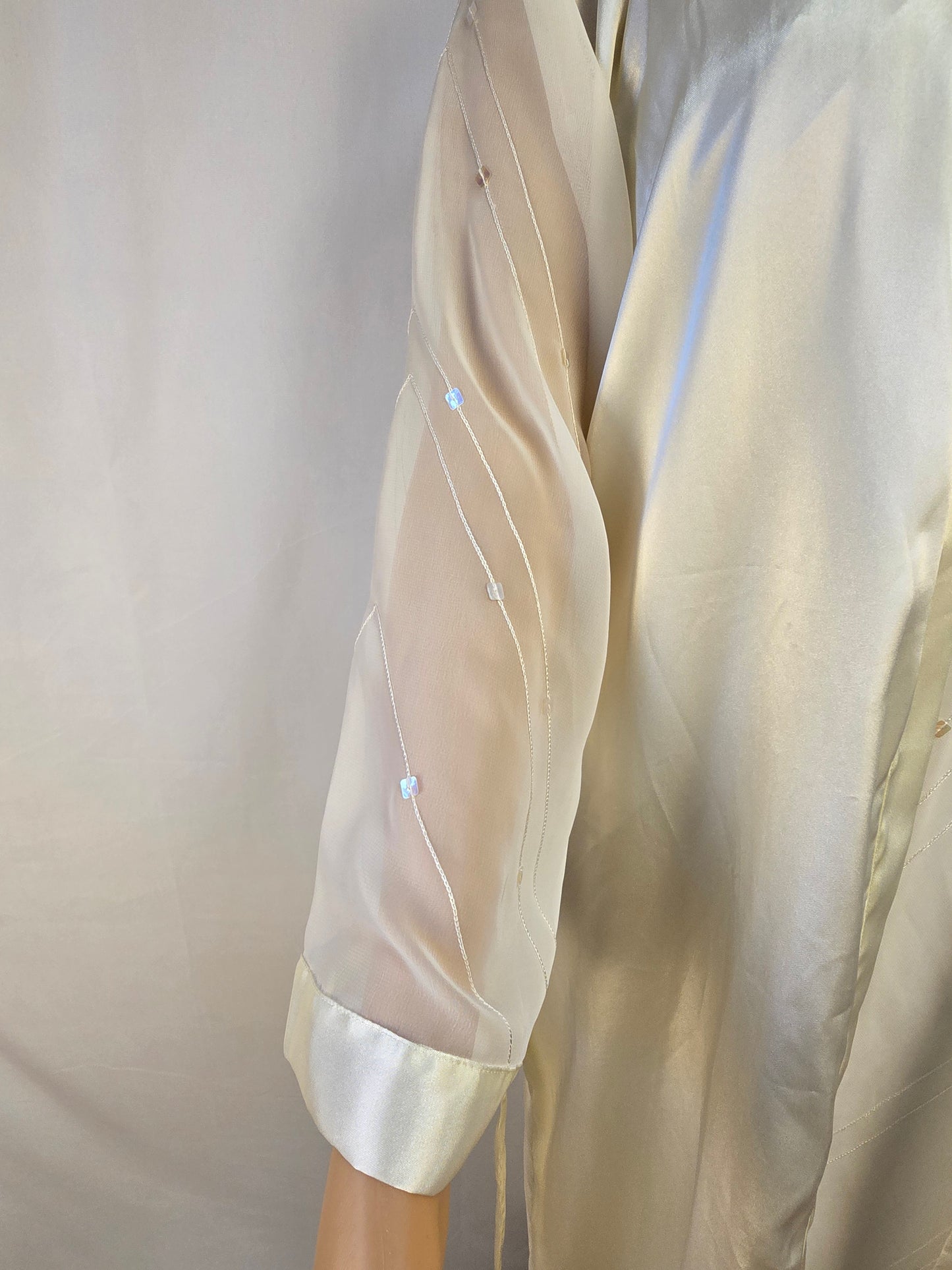 Rose Passion Slip Nightgown Medium and Rose Passion Robe One Size Cream Colour Preloved