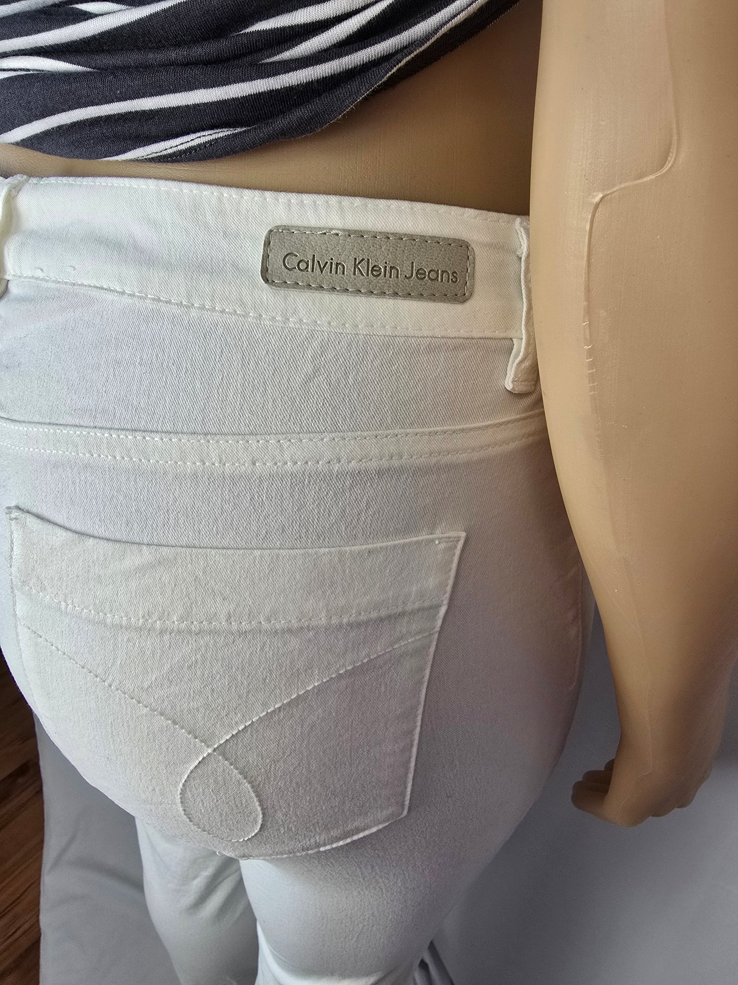Calvin Klein Jeans (Legging) White Size 14 32/14 Preloved