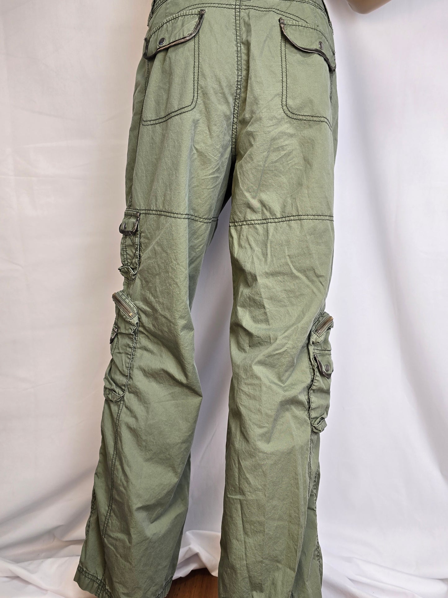 Esprit Vintag'ish' Army Green Army Pants Size 12 Preloved