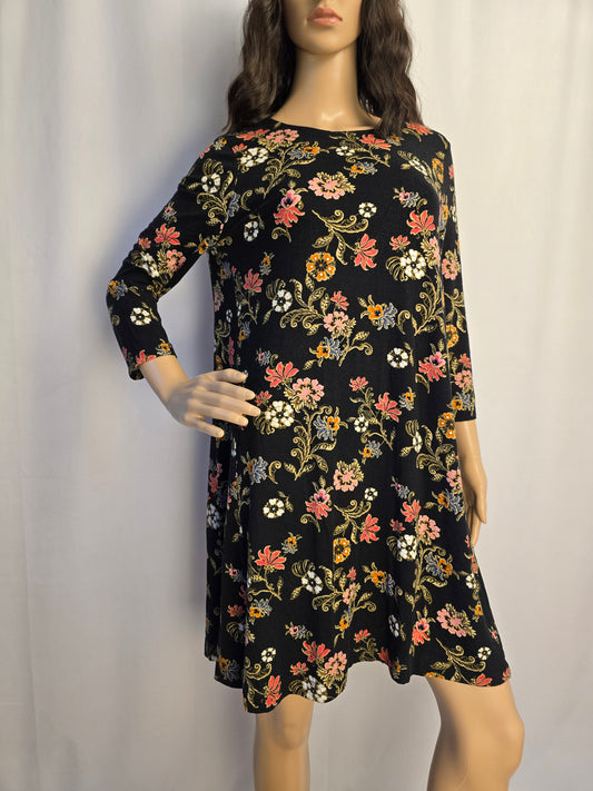 Loft Black Floral Shift Dress Medium Petite 3/4 sleeves Preloved