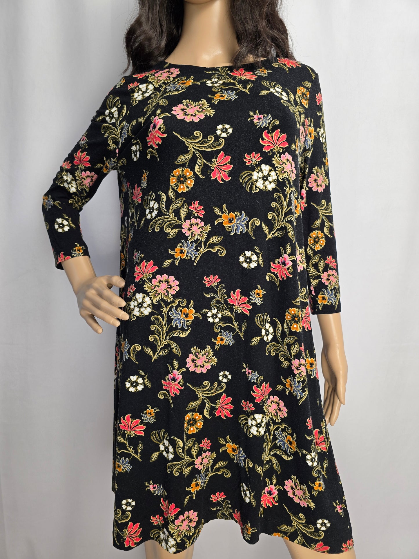 Loft Black Floral Shift Dress Medium Petite 3/4 sleeves Preloved