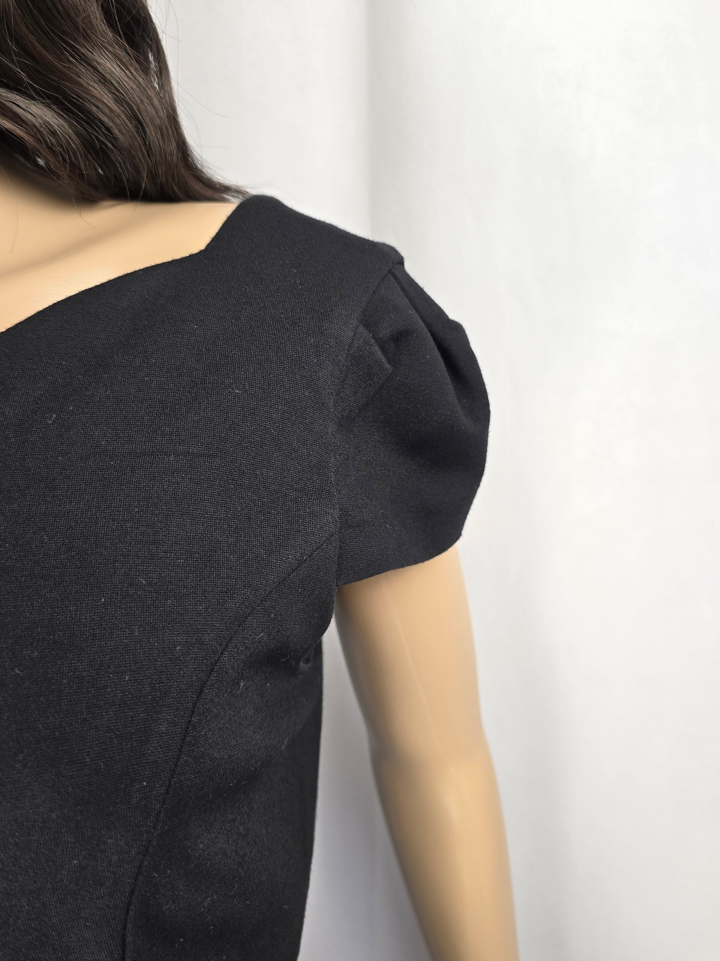 Carmen Marc Valvo Dresses Size Small Preloved