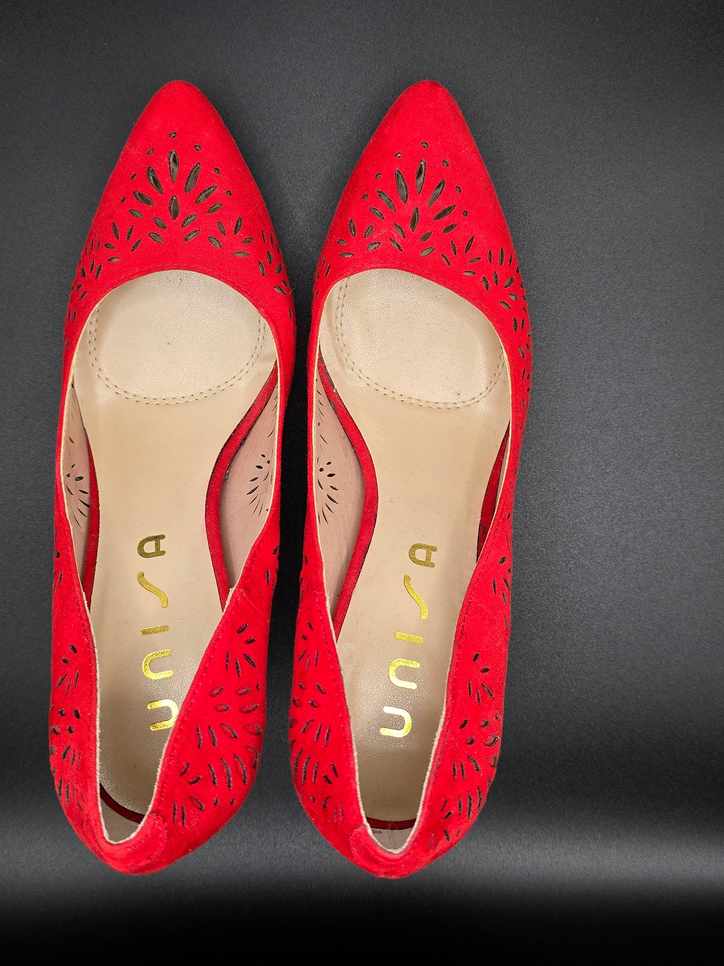 Unisa Red Suede Heels Lazer Cut 3.5" New Like Condition 7.5 Preloved