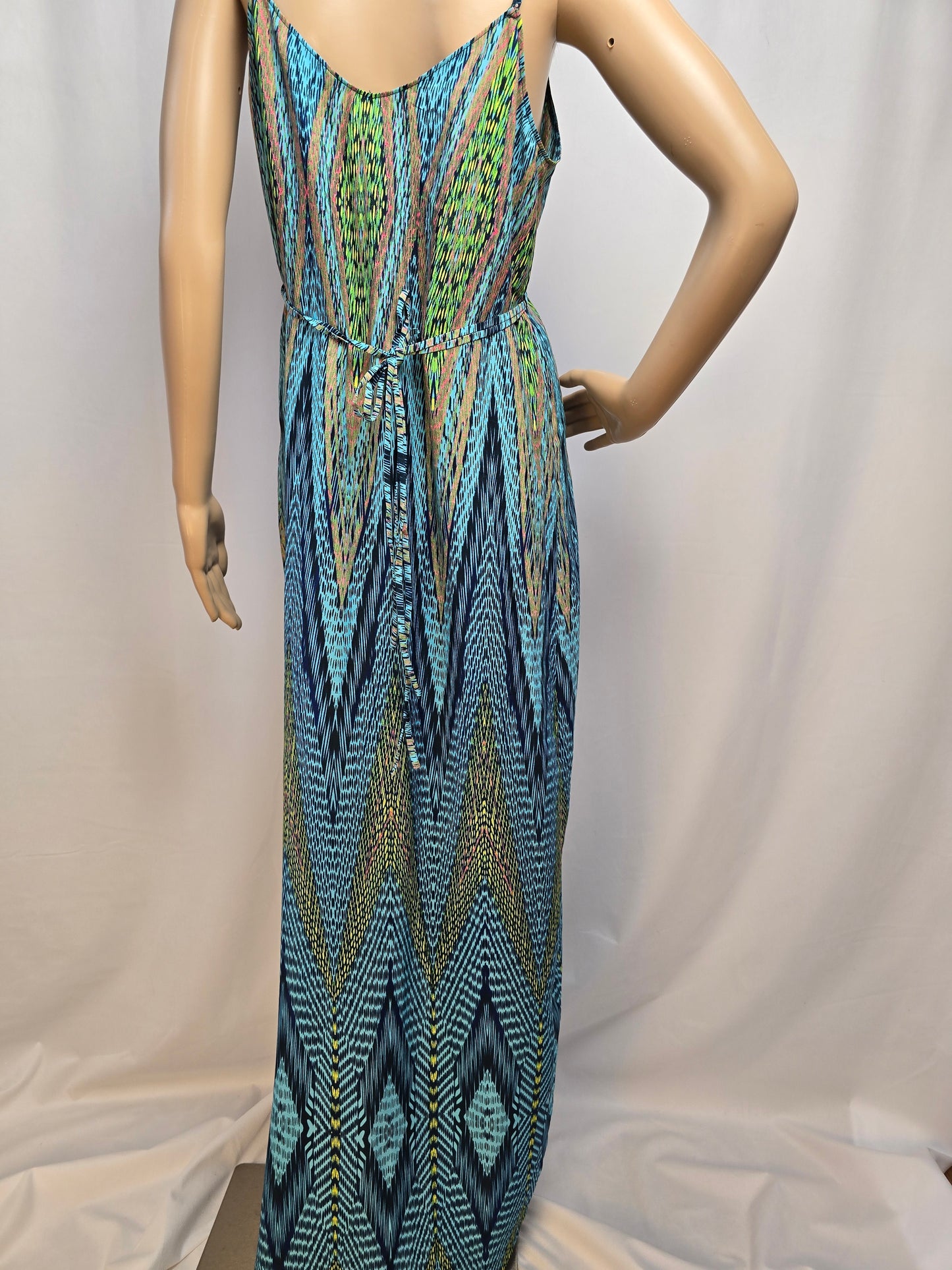 Charlie Jade Blue Patterned Medium Maxi Dress Preloved