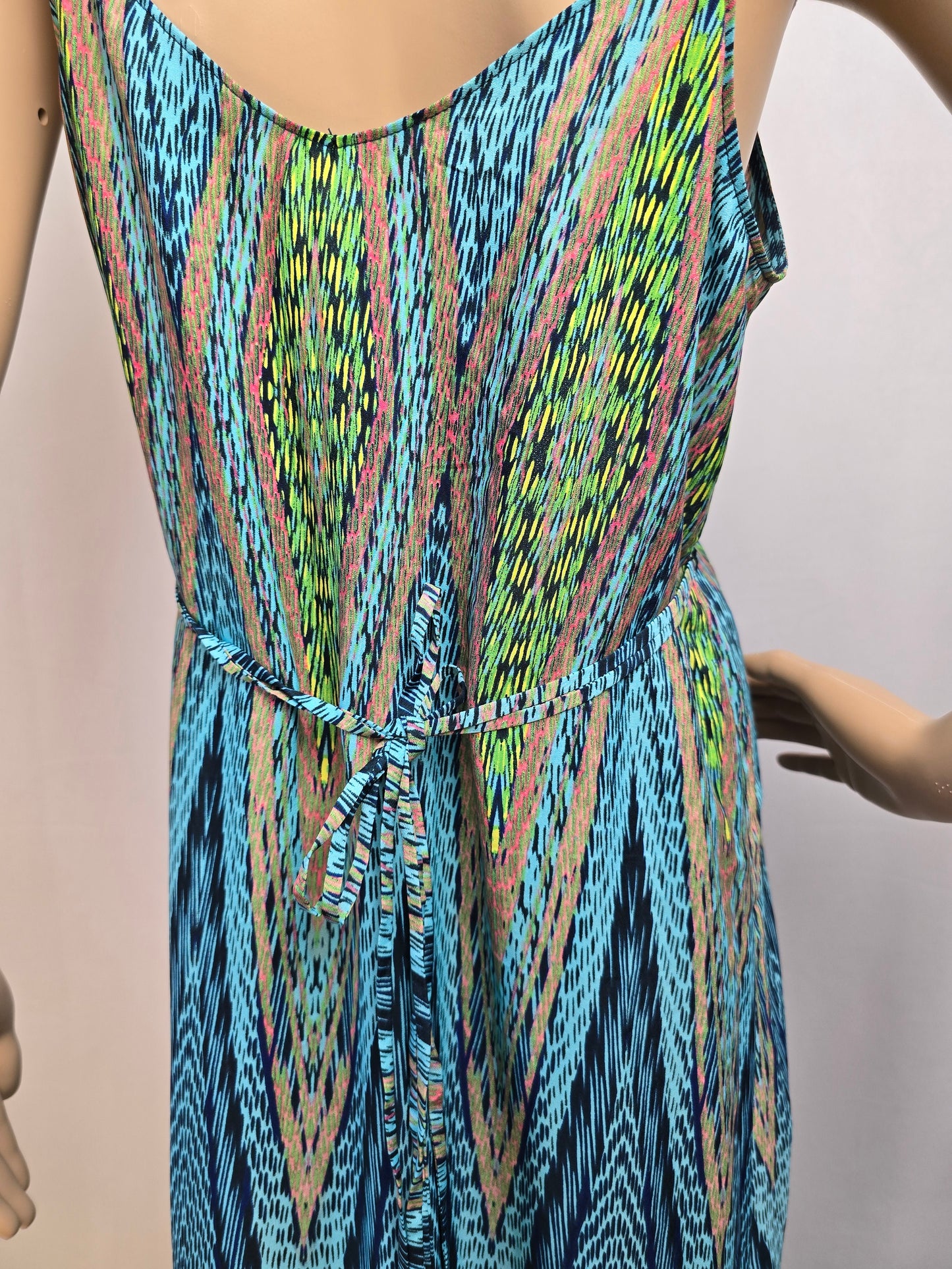 Charlie Jade Blue Patterned Medium Maxi Dress Preloved