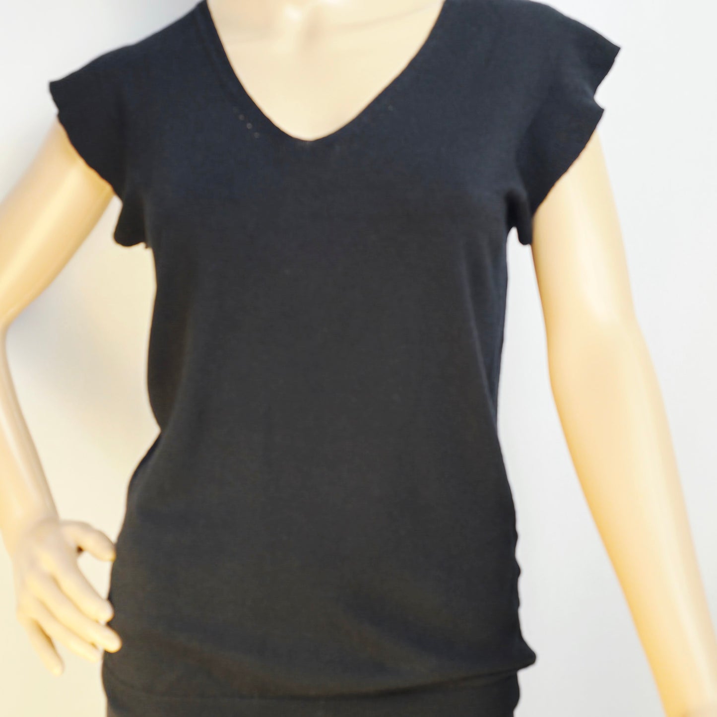 Joe Fresh Black V Neck Short Sleeve Sweater  / Top Medium Preloved