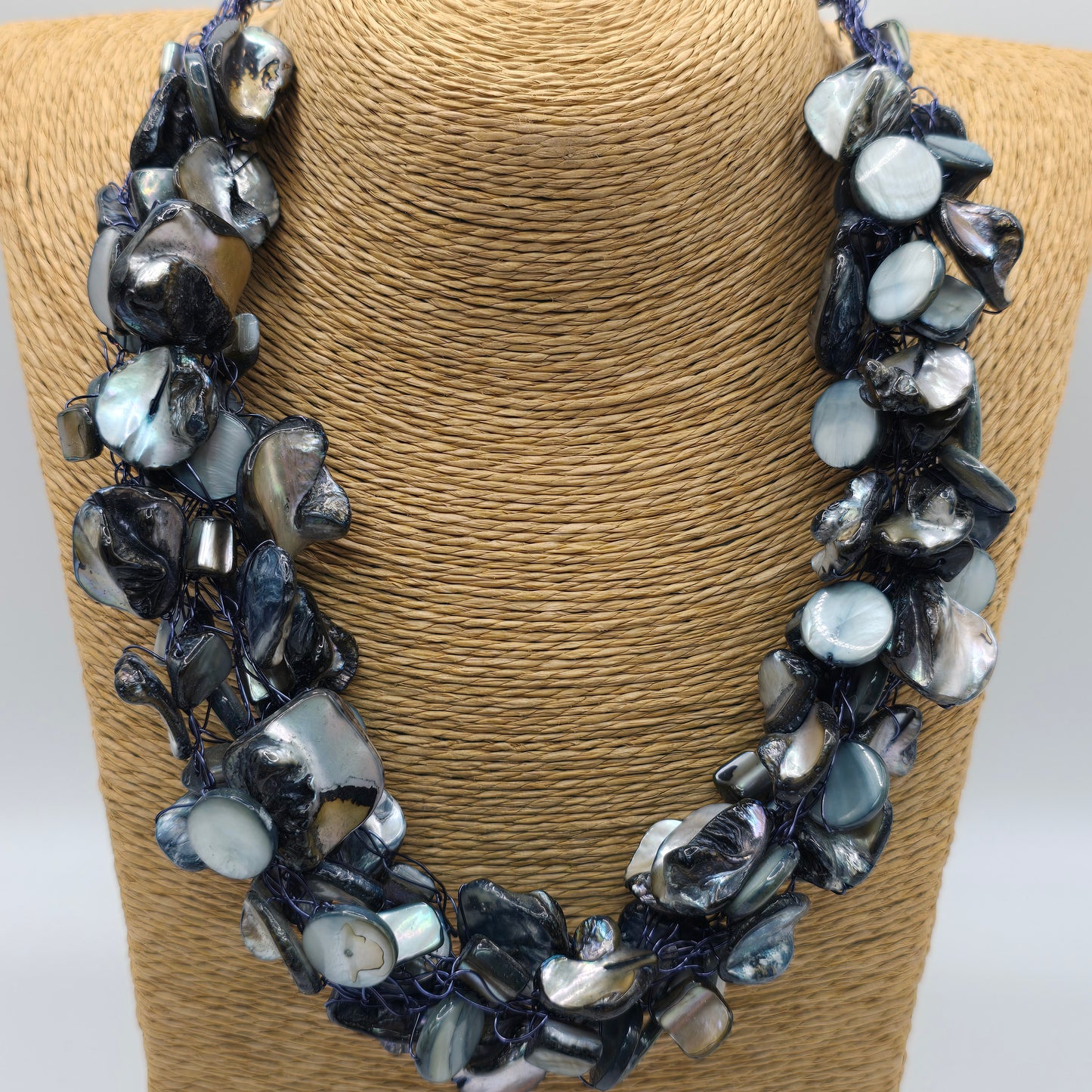 Mother of Pearl Chunky Necklace Preloved