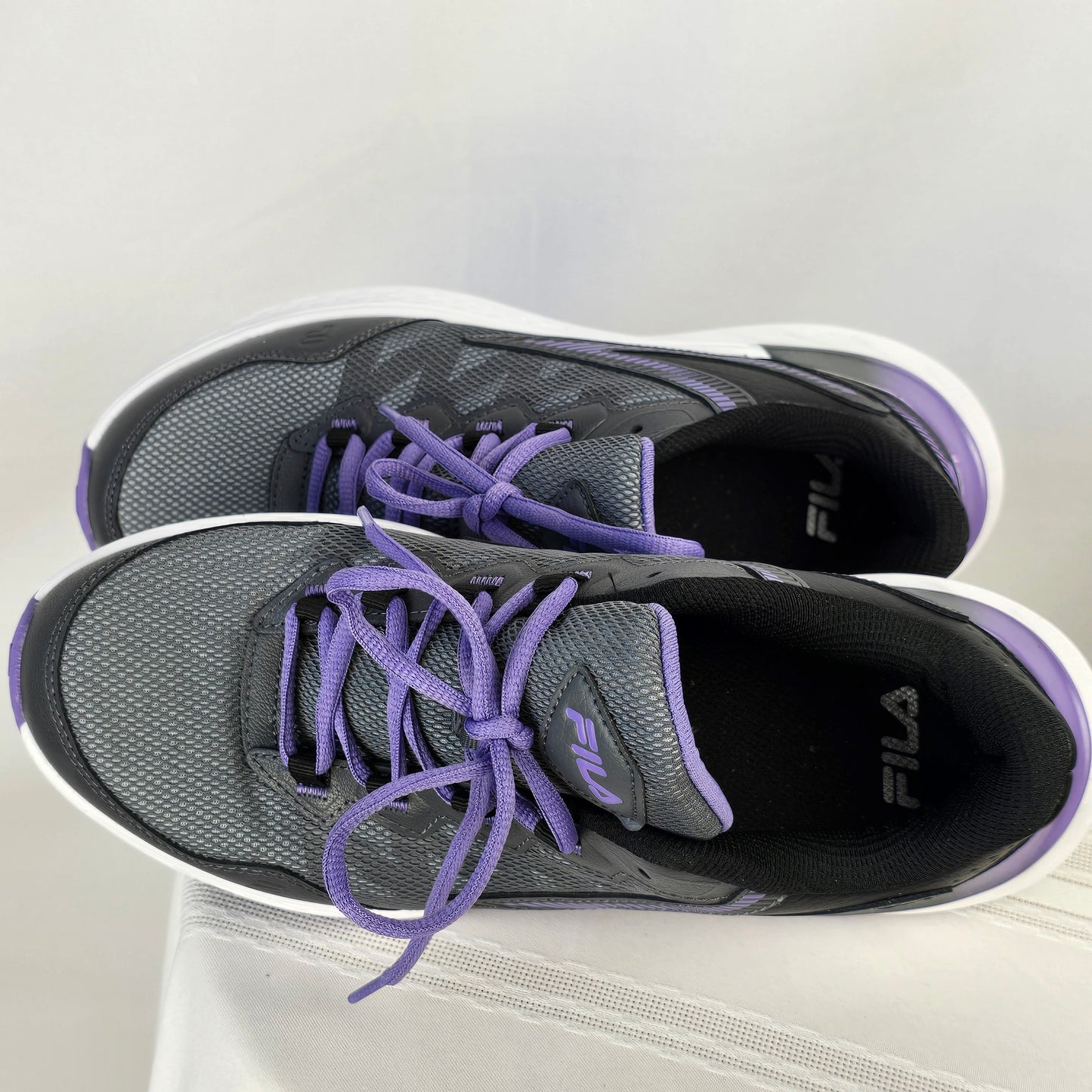 Fila Energized Runner Size 10 Grey/Purple Preloved