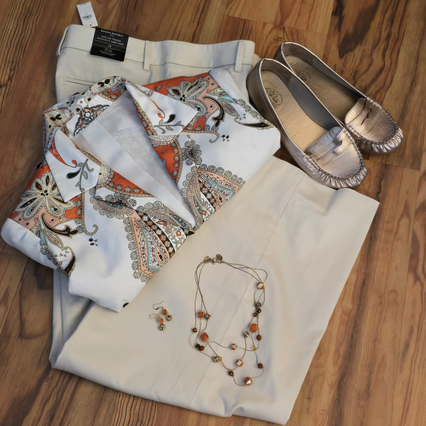 Banana Republic Trousers Size 14, Paisley Jacket Approx Size 14 & Necklace/Earrings