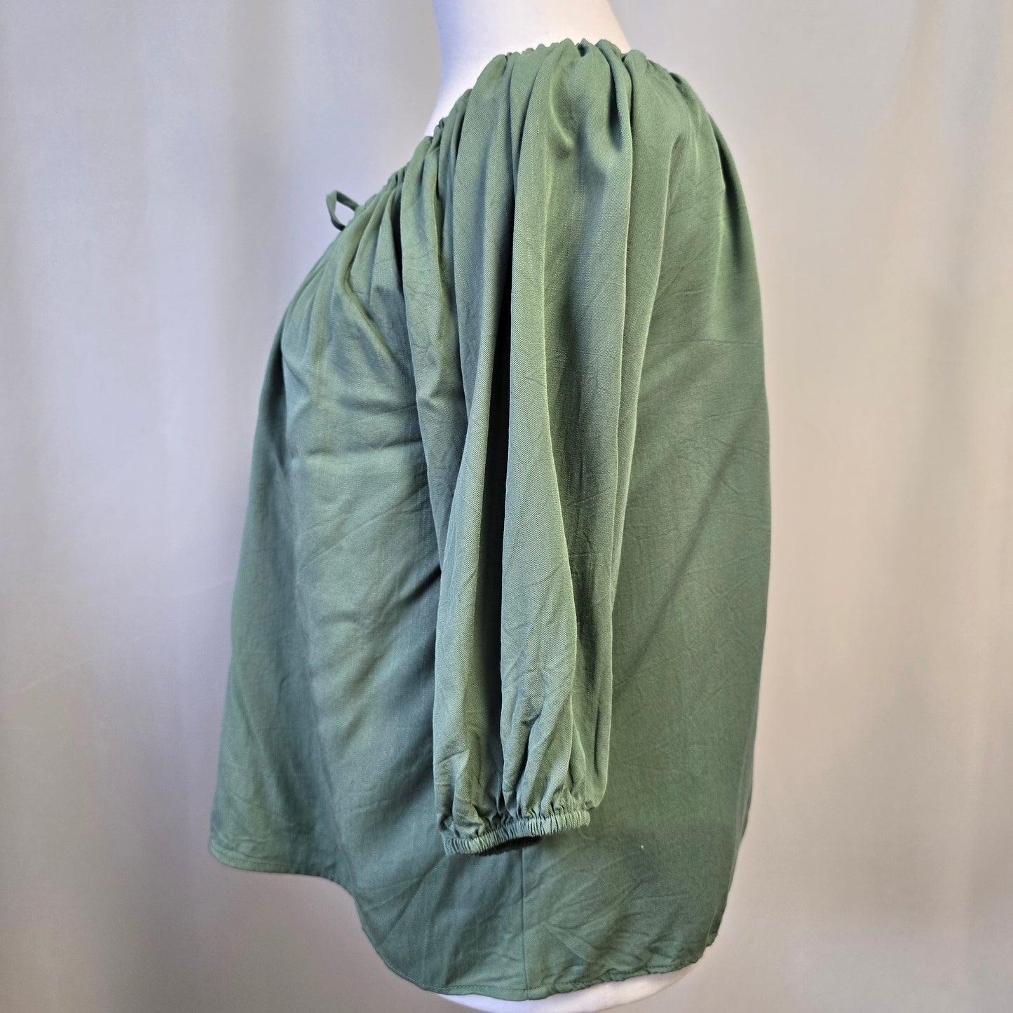 Wishlist Sage Short 3/4 Sleeve Top Large Preloved