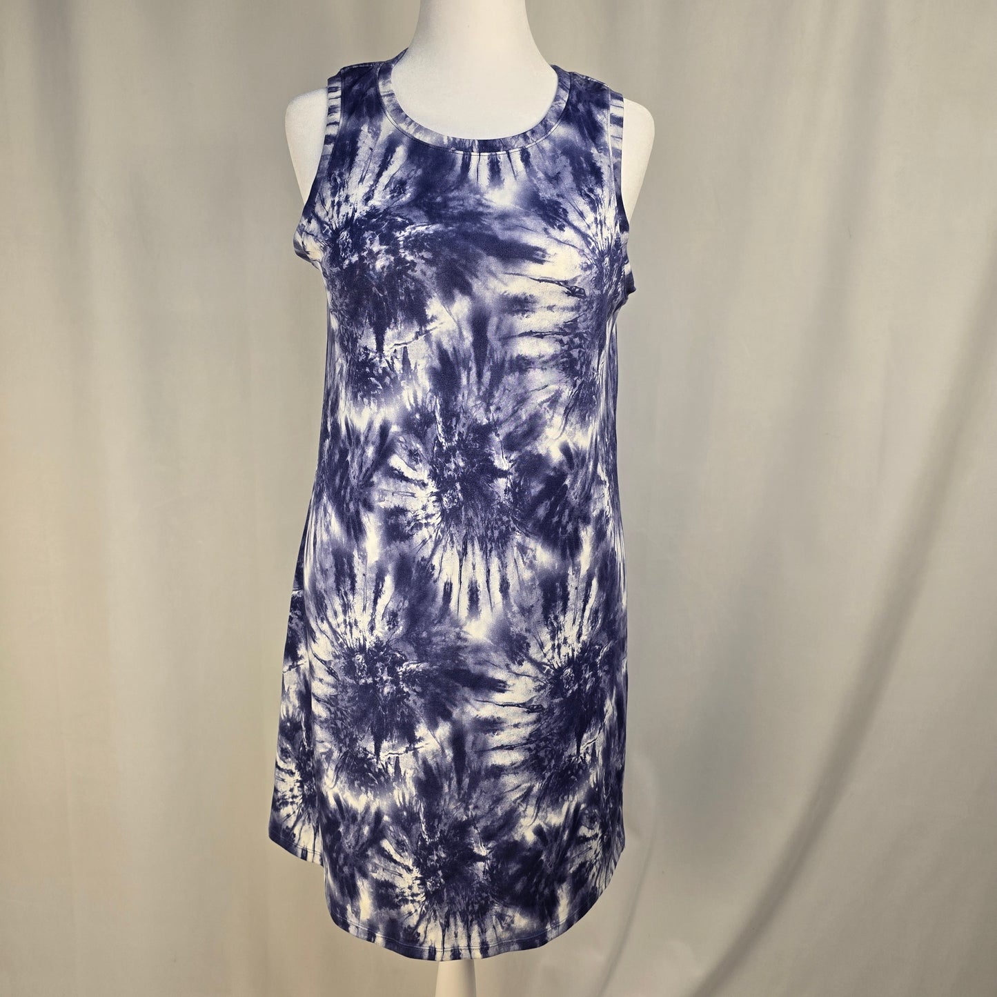 Gaiam Purple and White Sporty Dress Large Preloved