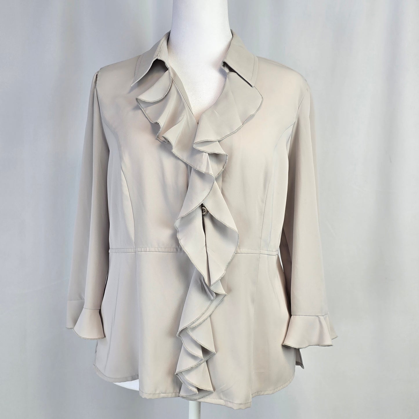 Kathy Che Large Light Grey Ruffled Blouse Preloved
