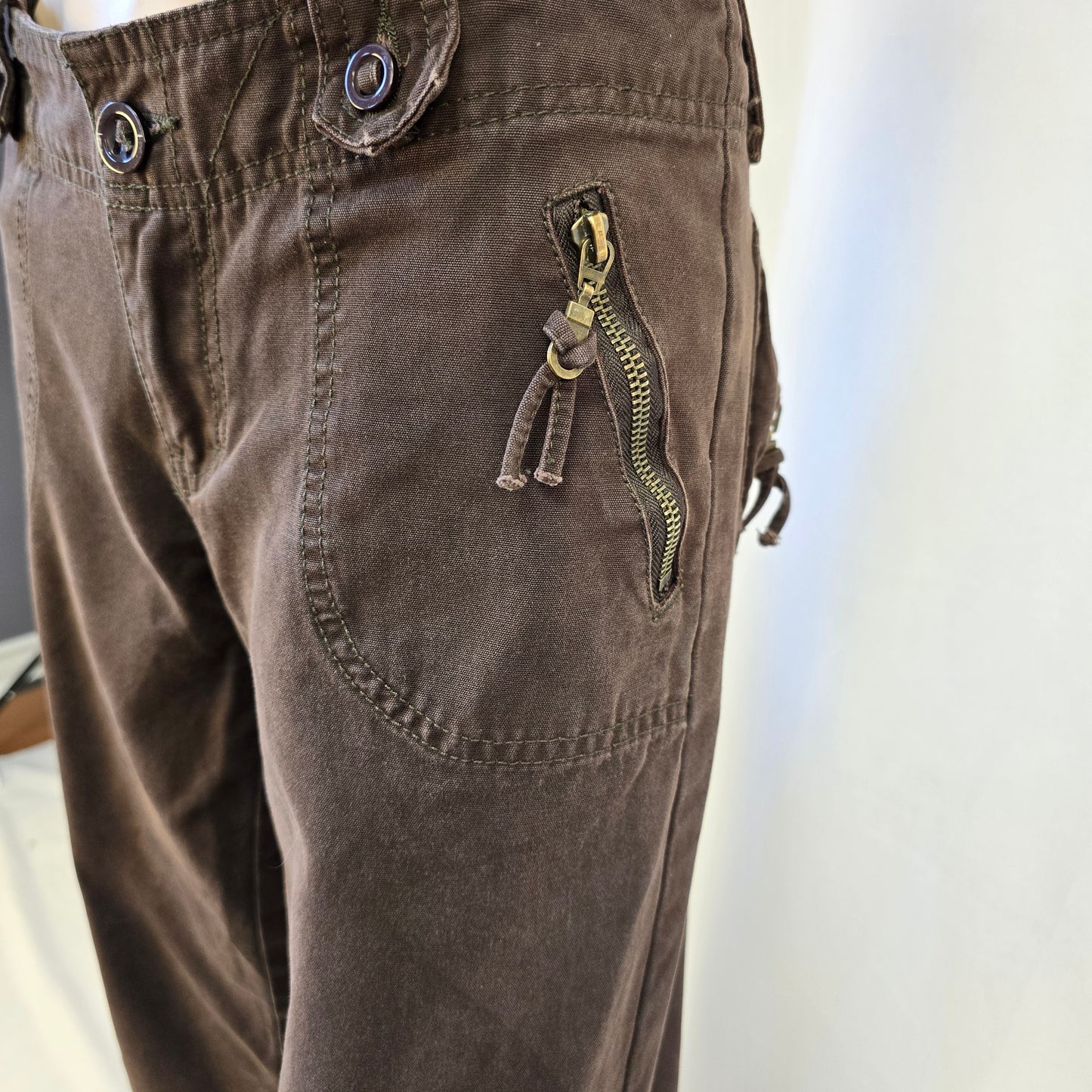 UB Jeans Brown Cargo Boot Cut Size Medium Preloved