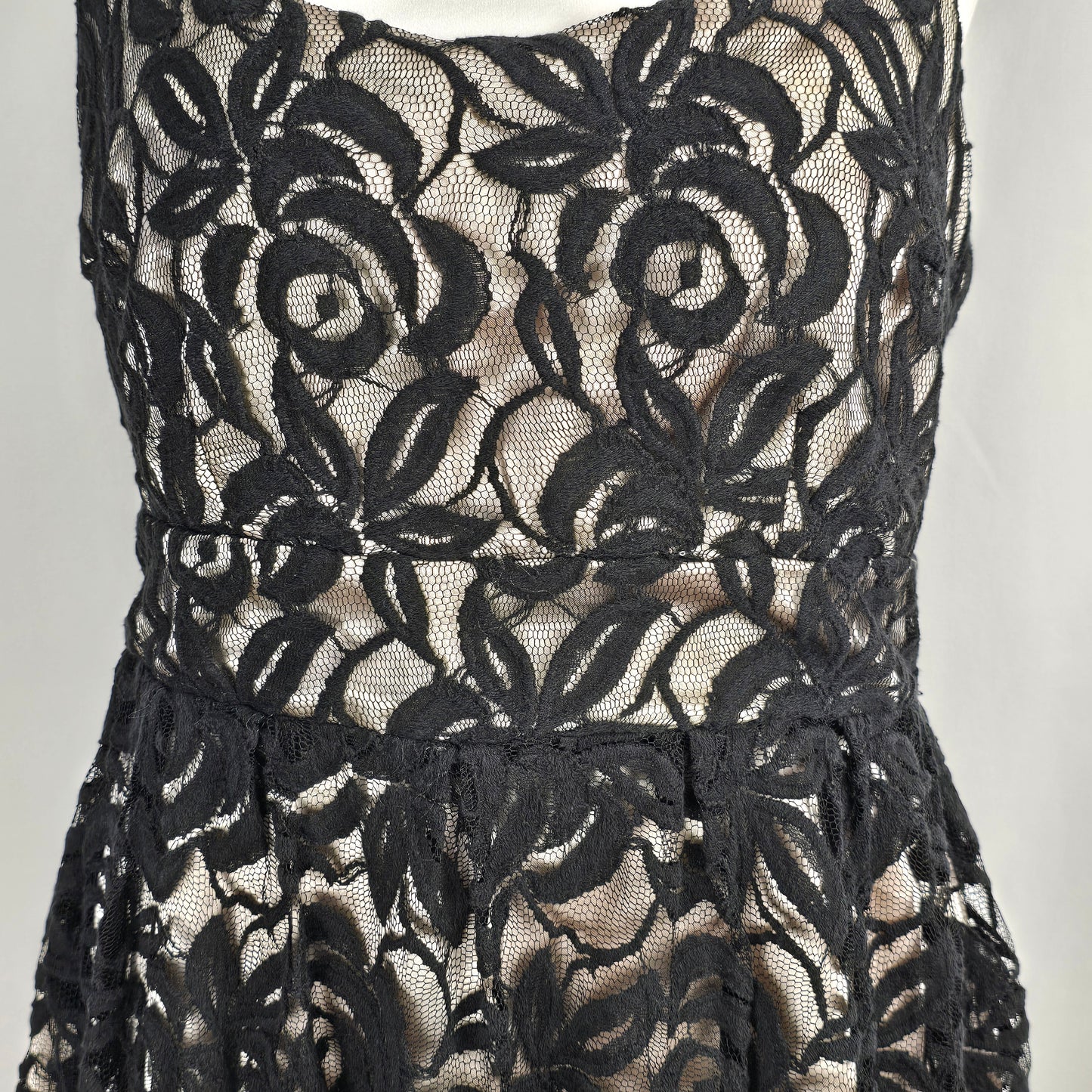 Bizz Girl Black & Champagne Dress XL Preloved