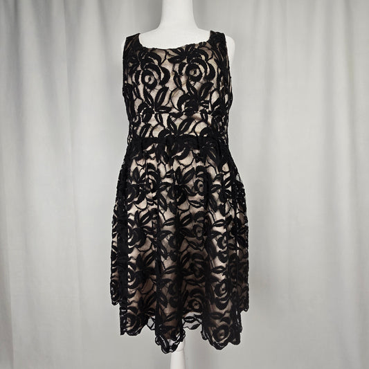 Bizz Girl Black & Champagne Dress XL Preloved