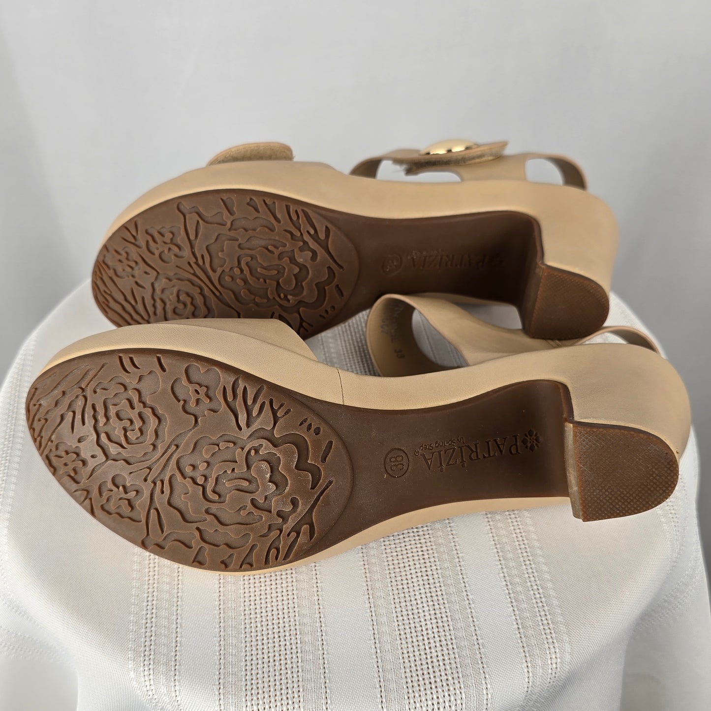 Comfy Patrizia Sandals Adjustable Size 38 Preloved