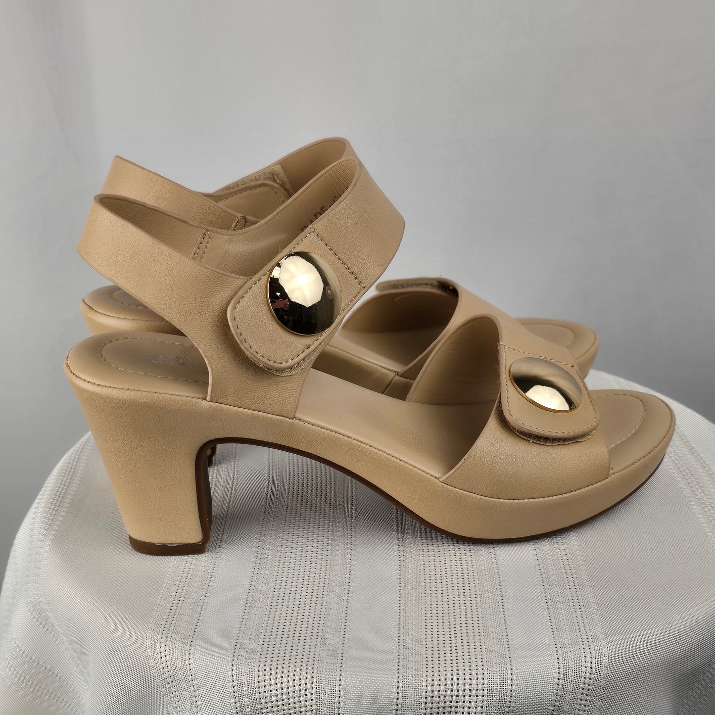 Comfy Patrizia Sandals Adjustable Size 38 Preloved