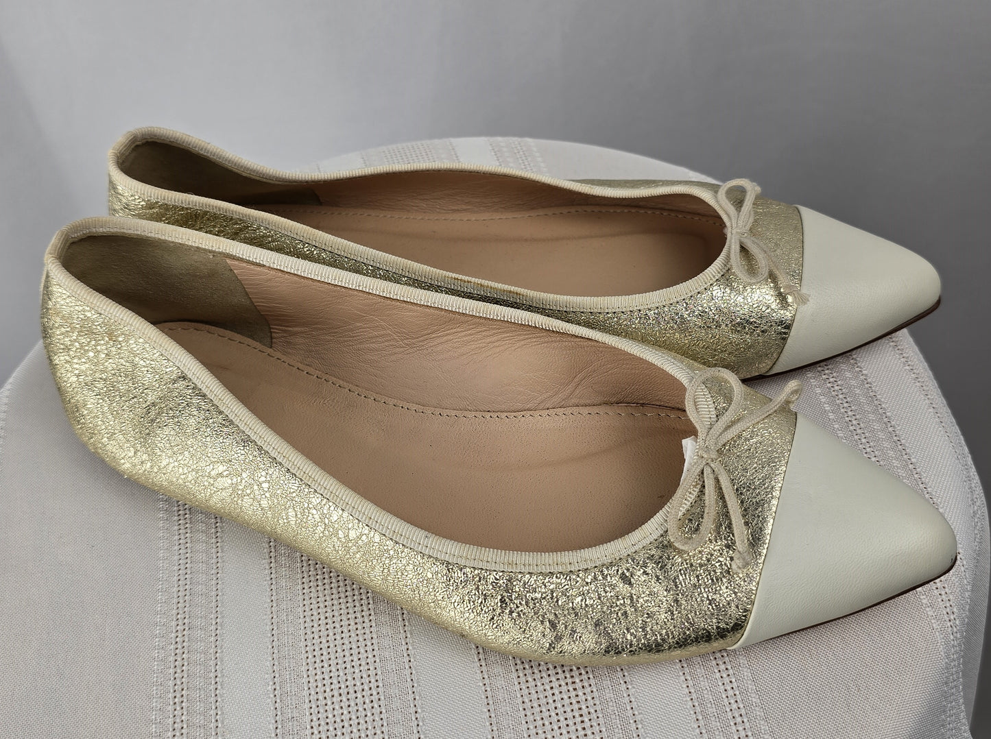 J.Crew Metallic Pointed Toe Flats Size 7 Preloved