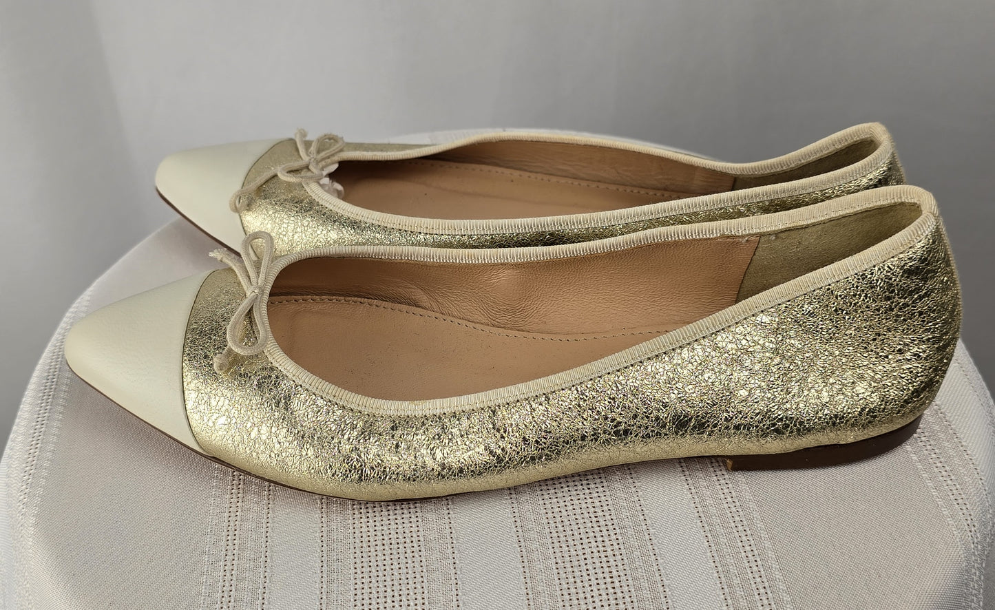 J.Crew Metallic Pointed Toe Flats Size 7 Preloved