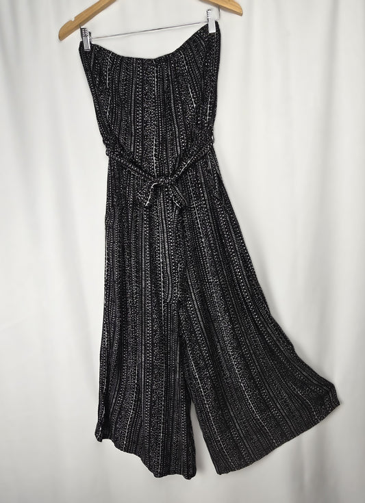 Dress Forum Strapless Wide‑Leg Jumpsuit – Black & White Print, Elastic Waist, Size Large