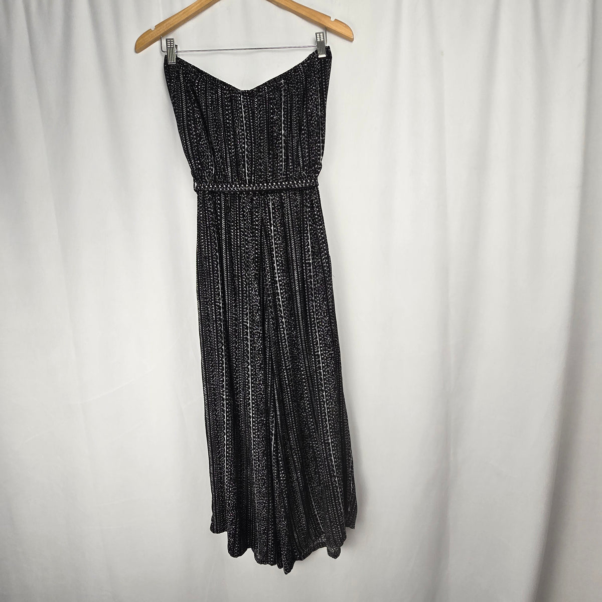 Dress Forum Strapless Wide‑Leg Jumpsuit – Black & White Print, Elastic Waist, Size Large