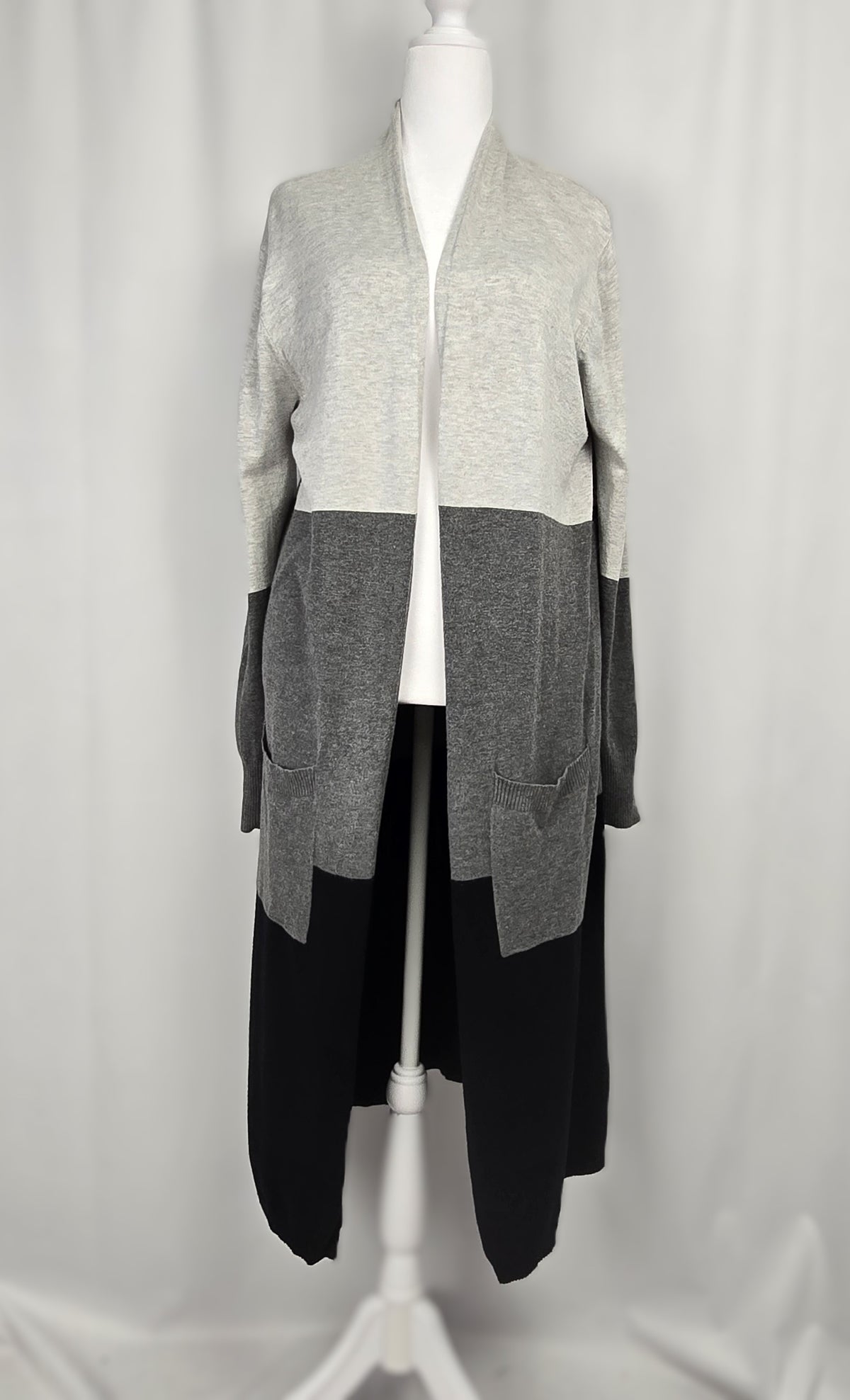 Colourblock RED Brand Long Knit Cardigan – Gray/Black, XL, Cozy Layering Sweater