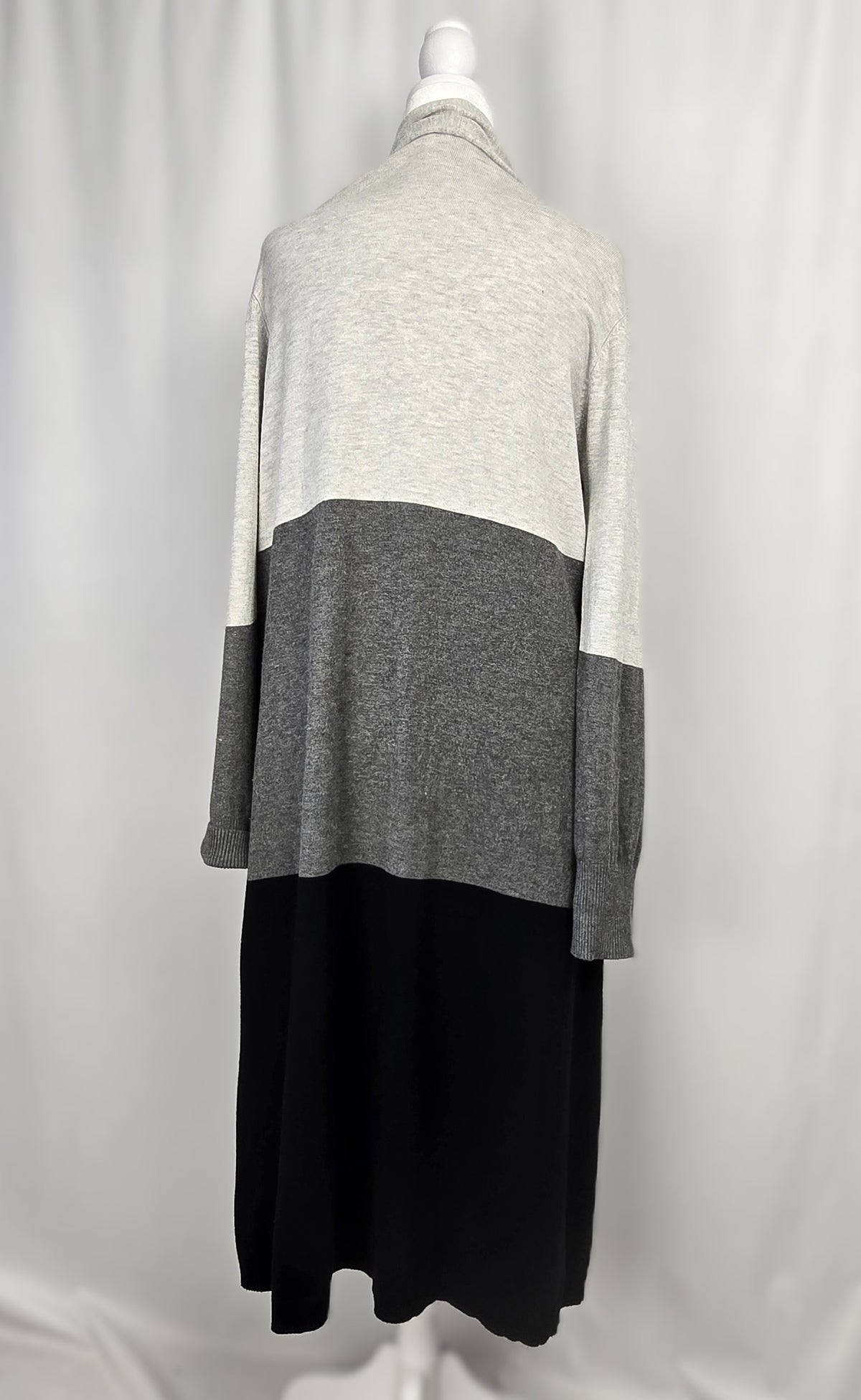 Colourblock RED Brand Long Knit Cardigan – Gray/Black, XL, Cozy Layering Sweater