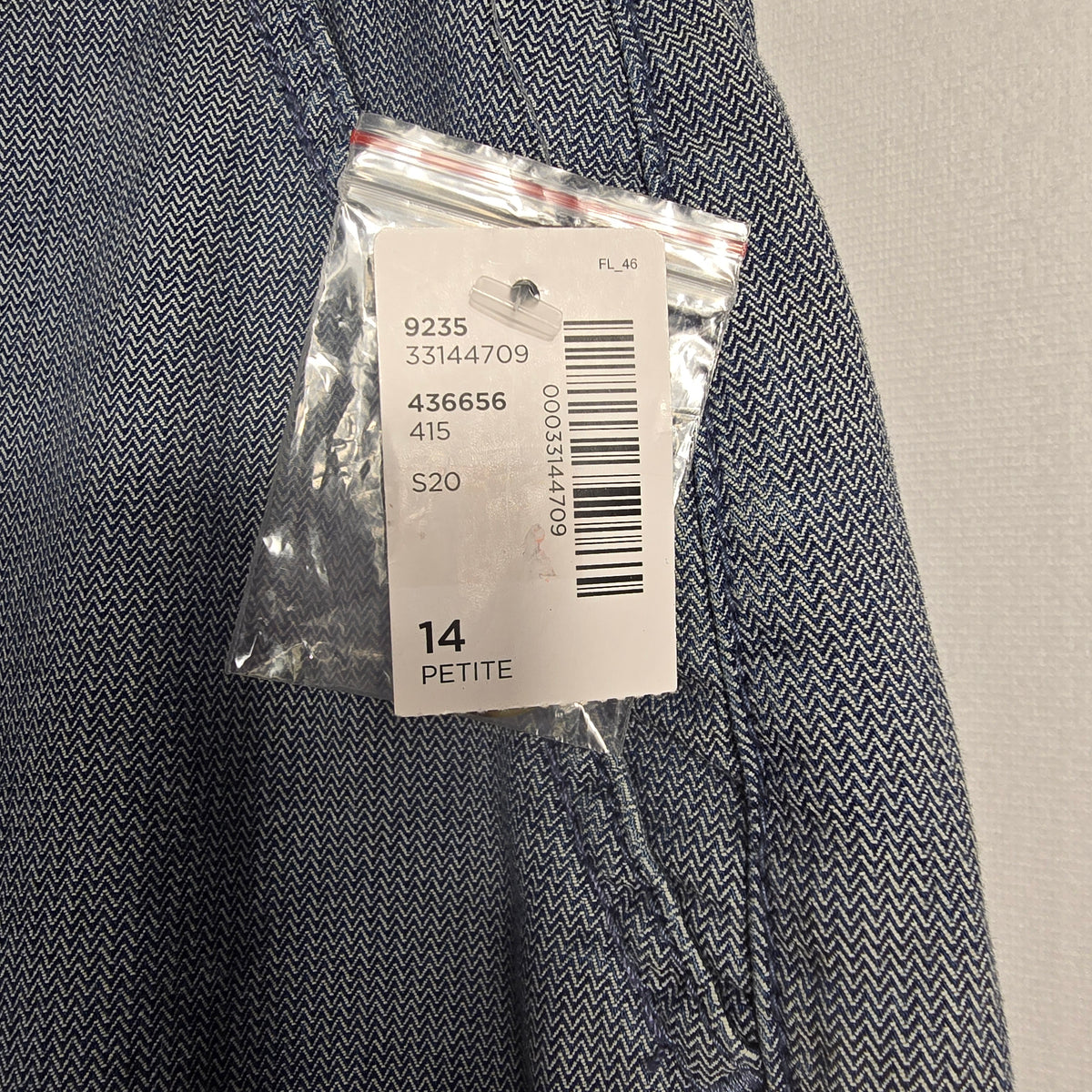 Reitmans NWT Petite Size 14 Light Blue Herringbone Stretch Cotton Jeans | Tie Waist Tapered Fit