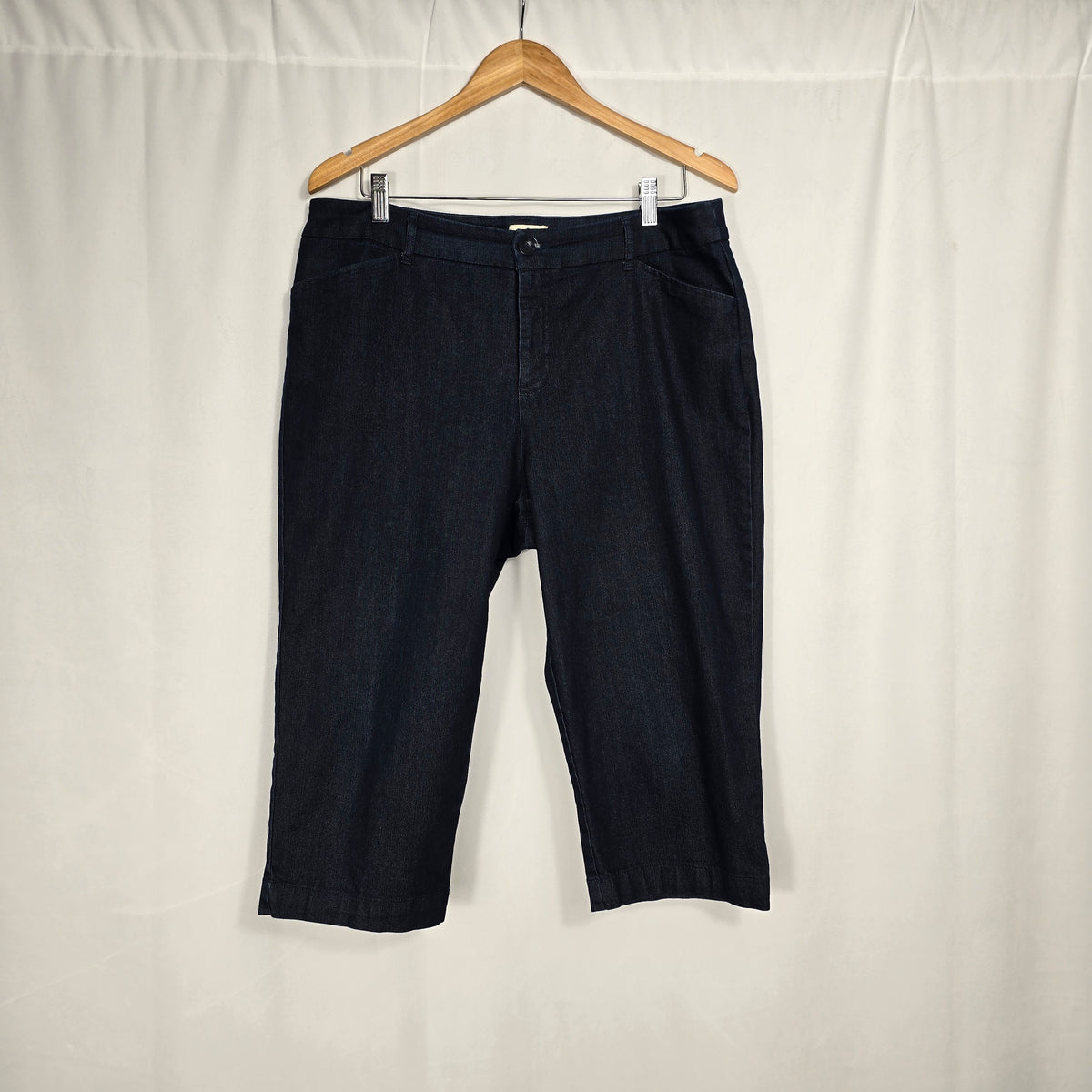 St. John's Bay Dark Wash Stretch Denim Capri Jeans | Size 14