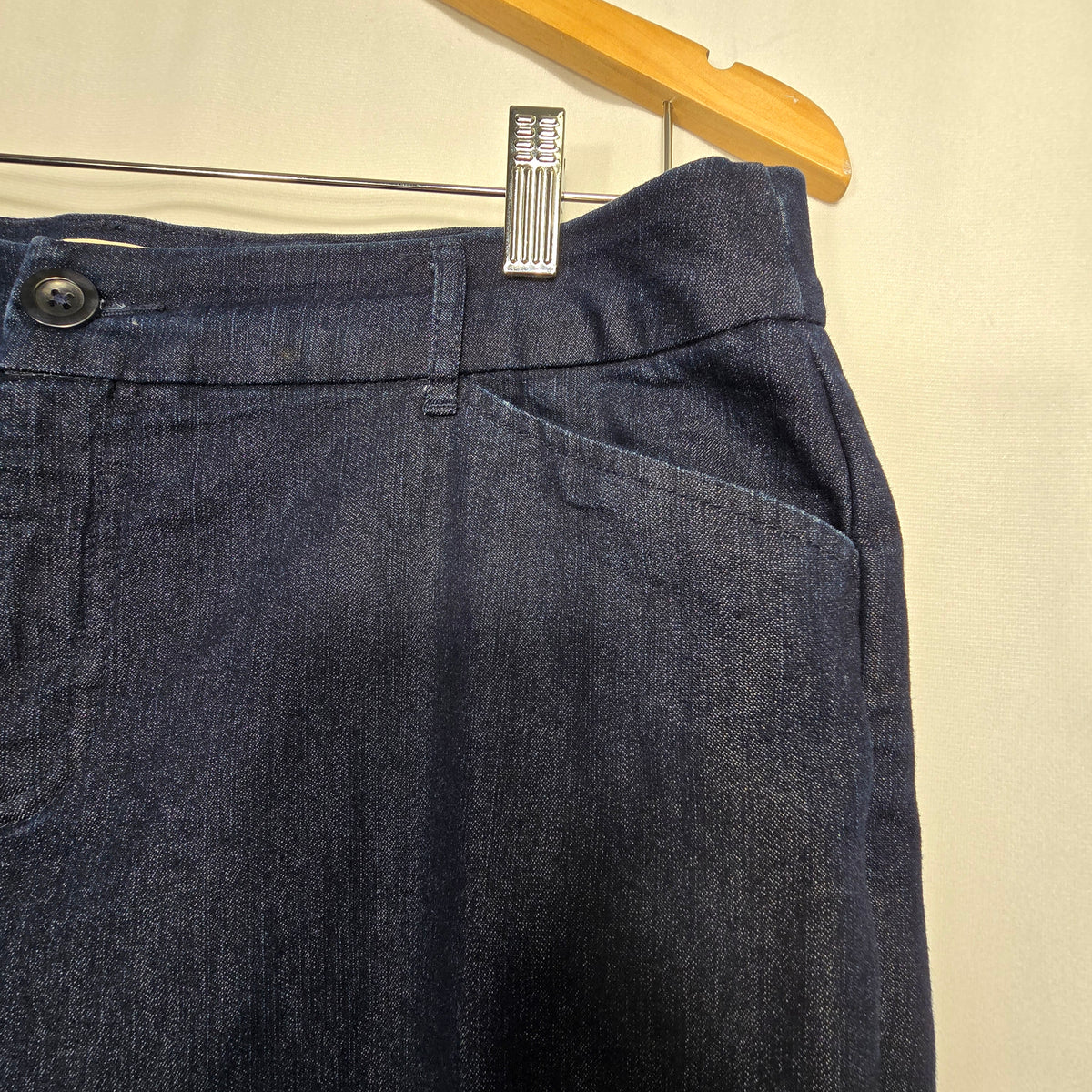 St. John's Bay Dark Wash Stretch Denim Capri Jeans | Size 14