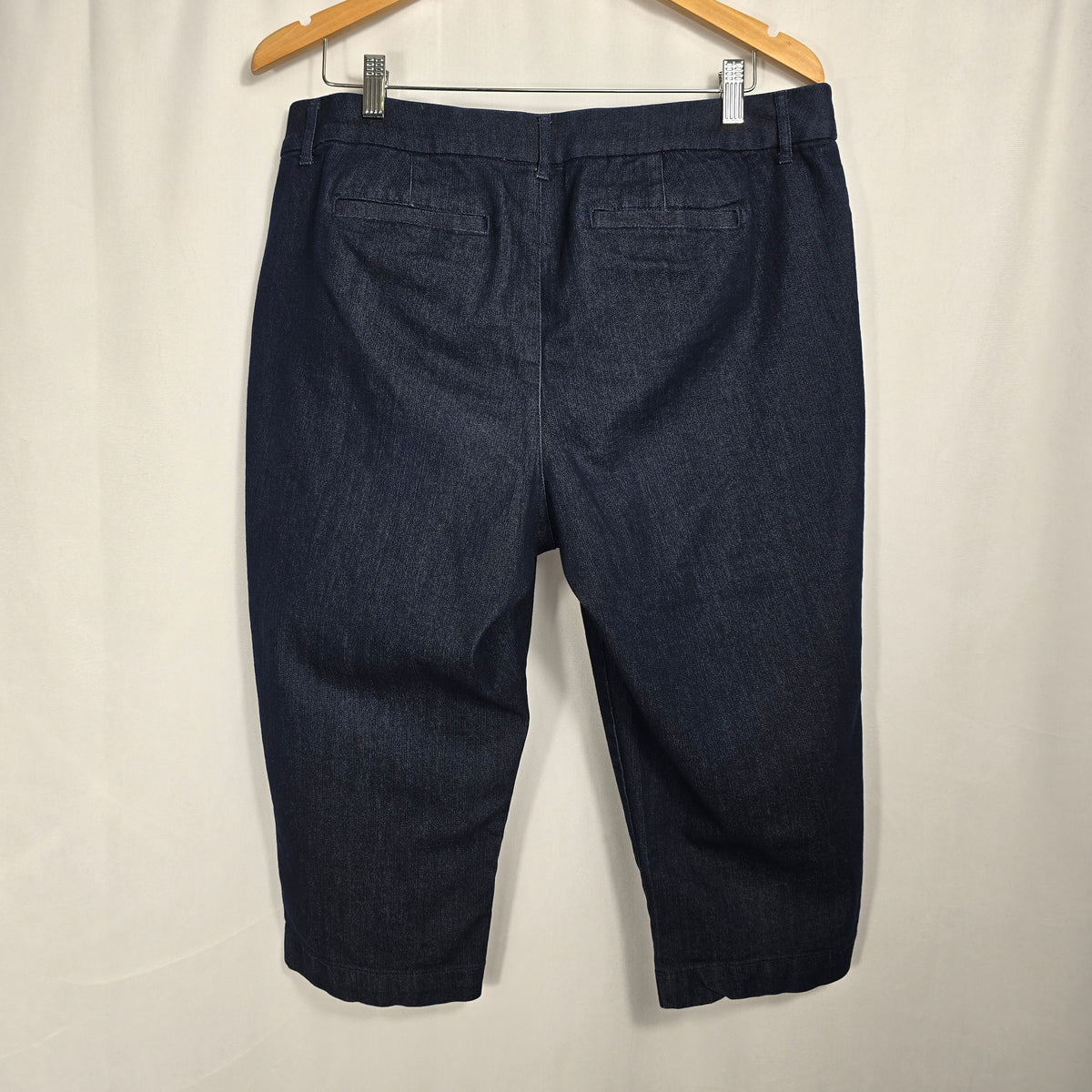 St. John's Bay Dark Wash Stretch Denim Capri Jeans | Size 14